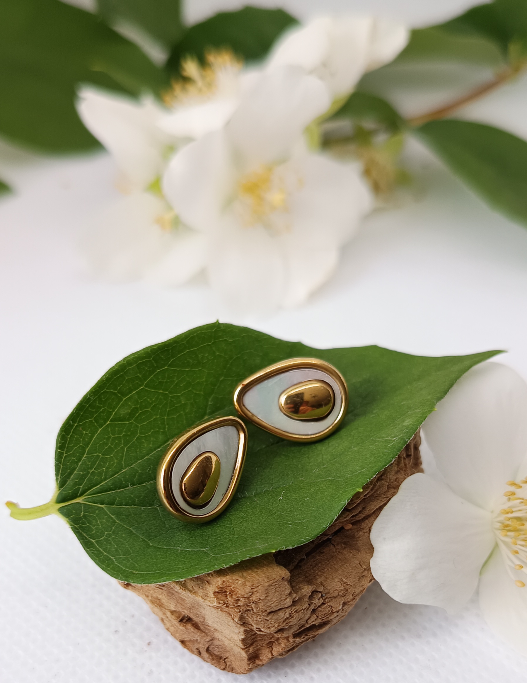BOUCLES D'OREILLES NNON