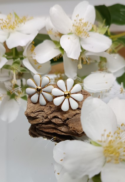 BOUCLES D'OREILLES MARGUERITE BLANCHES