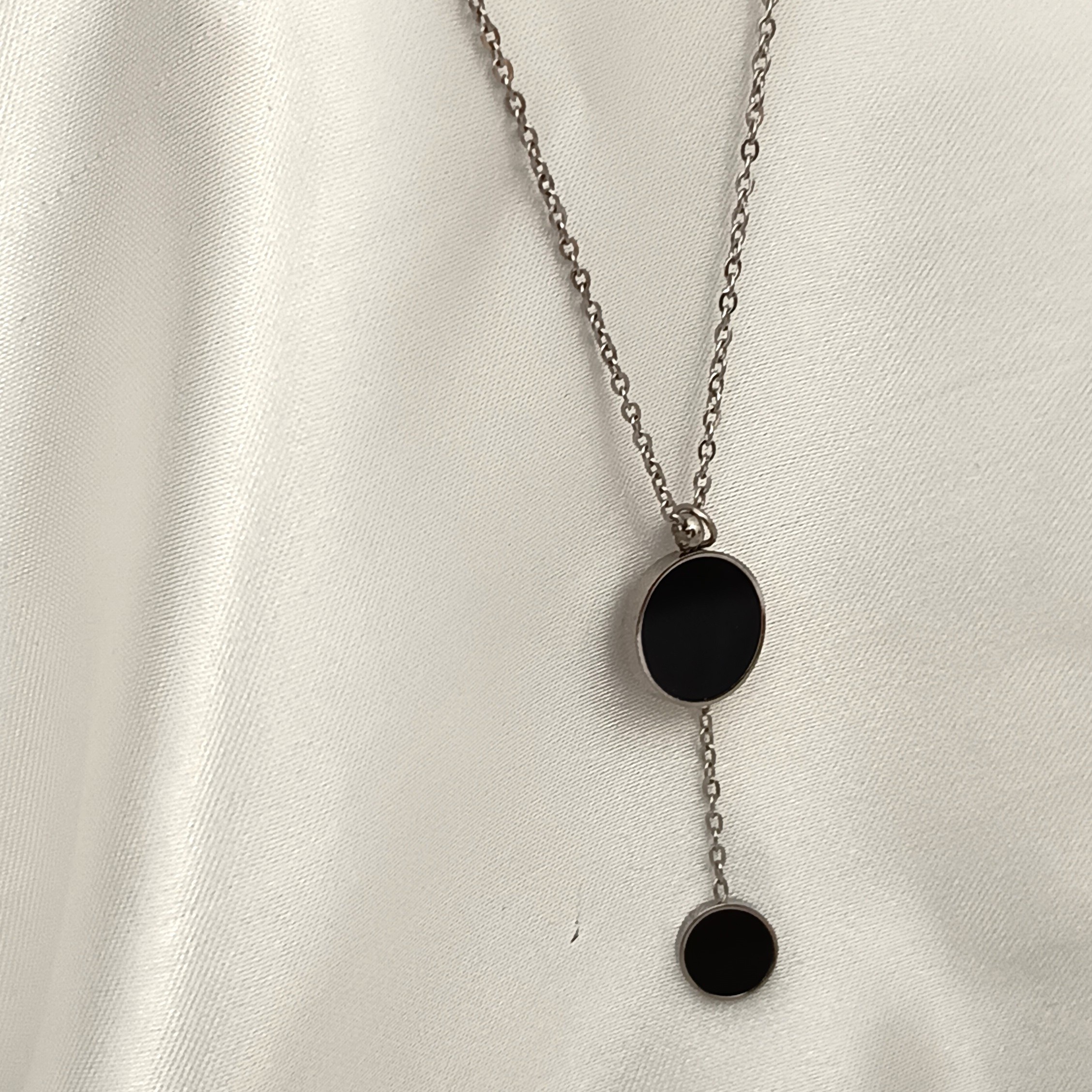 COLLIER  GINA 