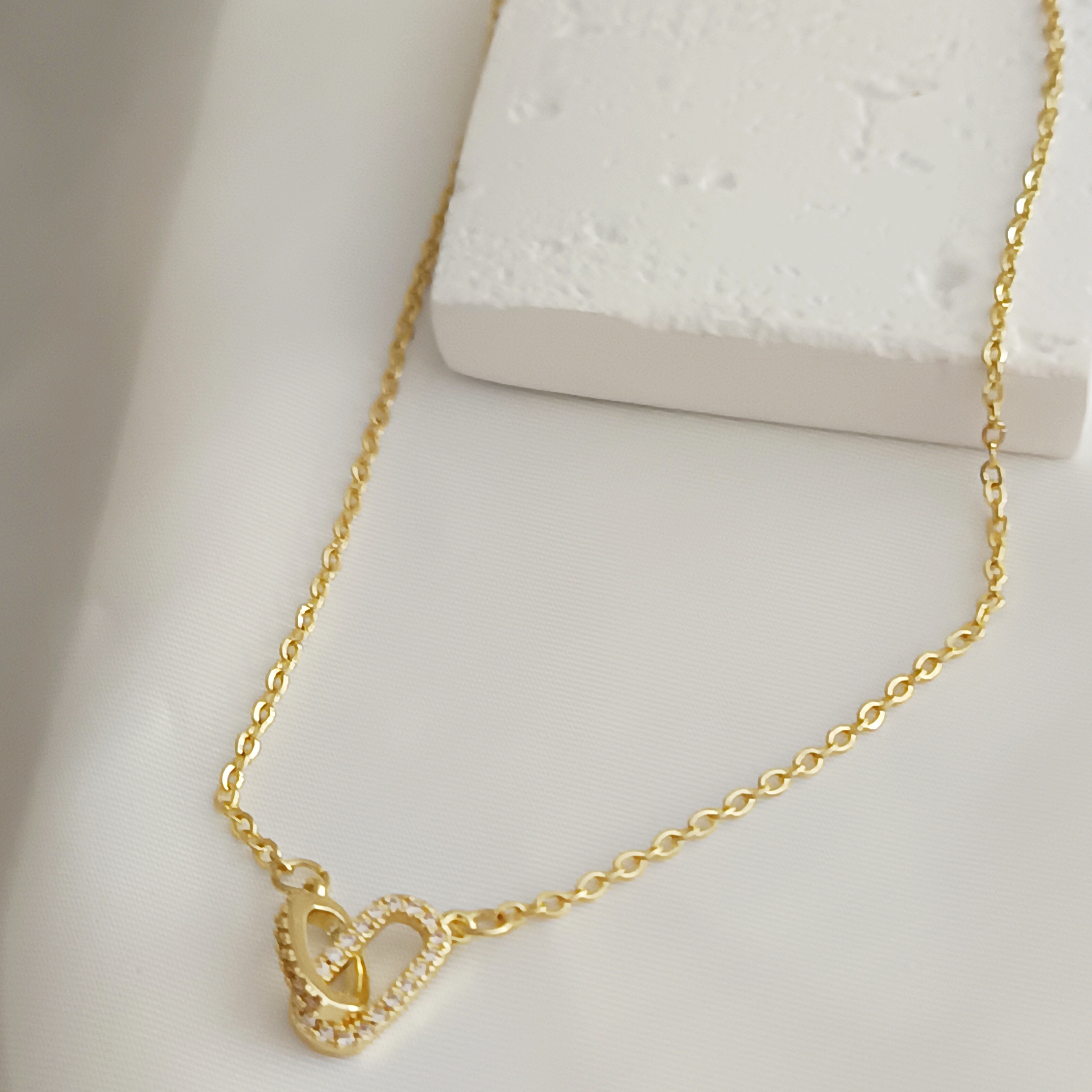 COLLIER AOLIS