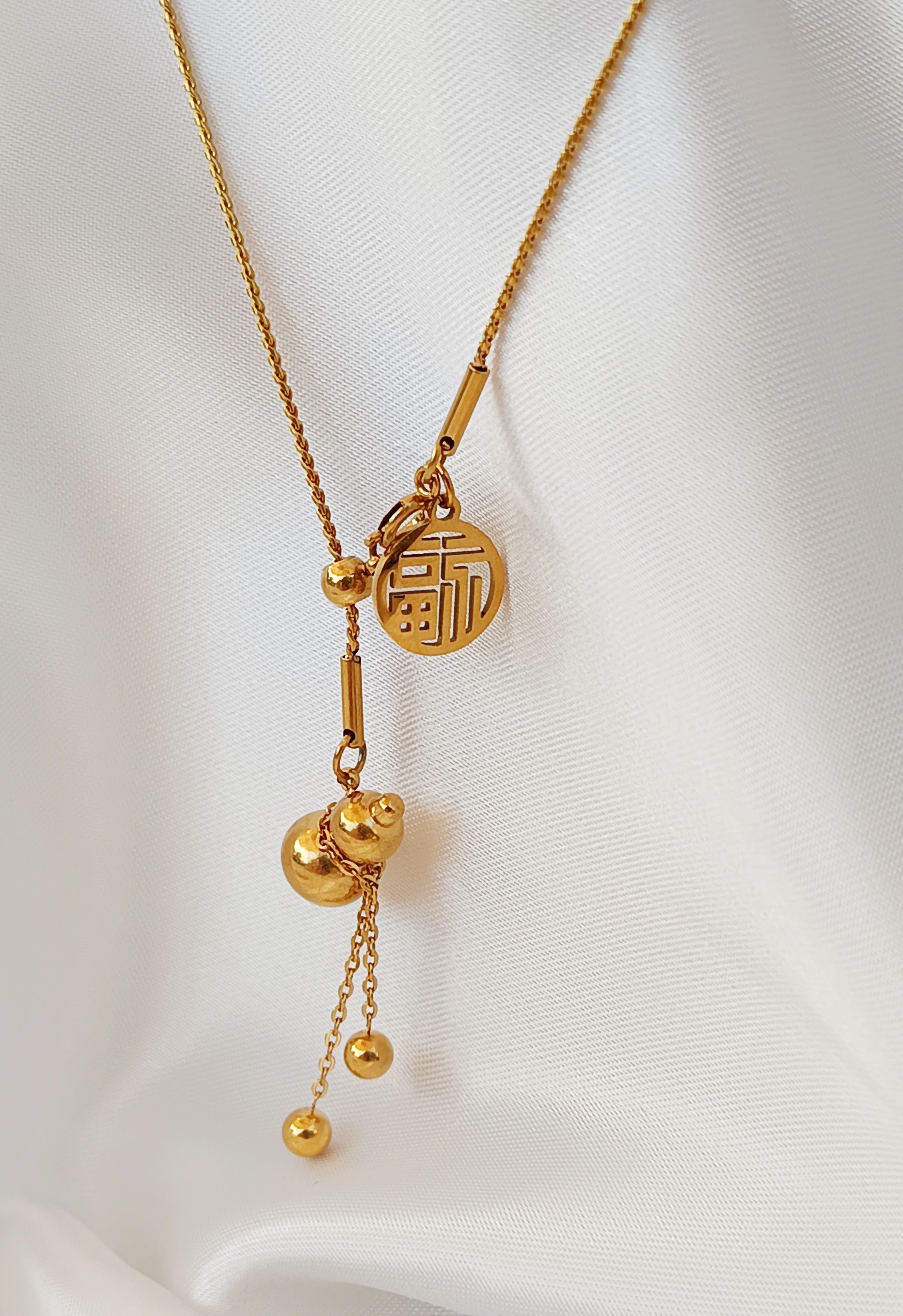COLLIER LILOU