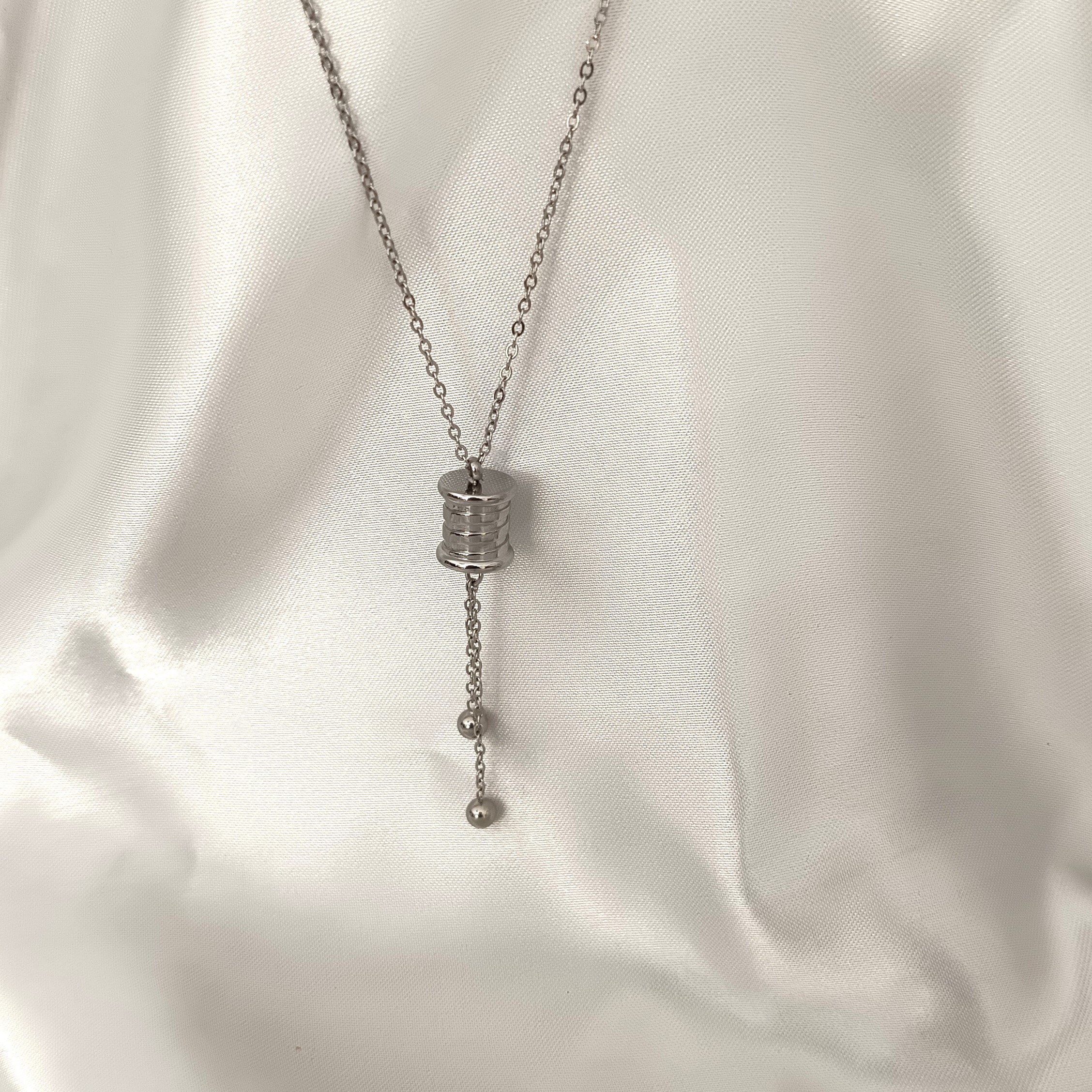 COLLIER MATY 