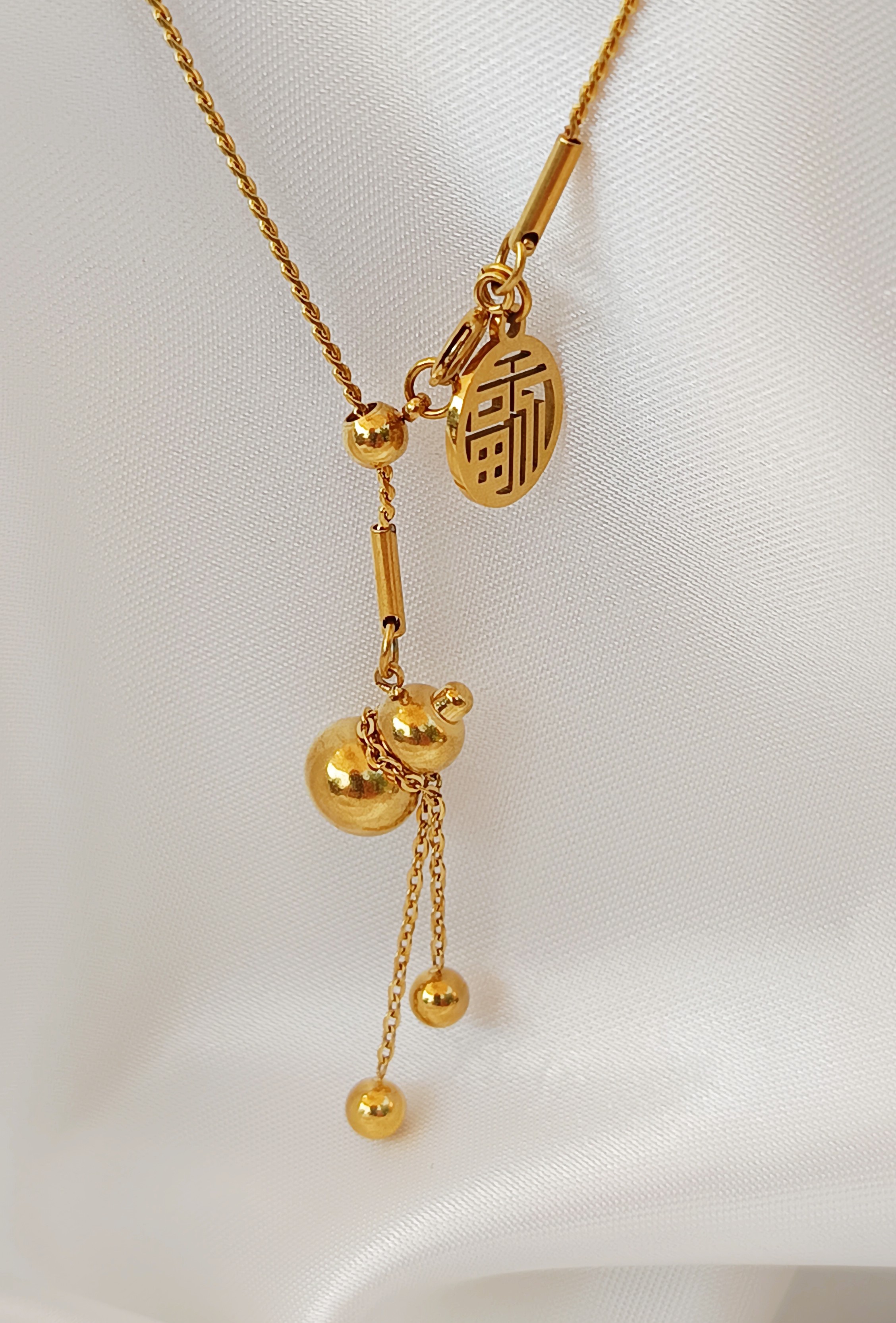 COLLIER LILOU