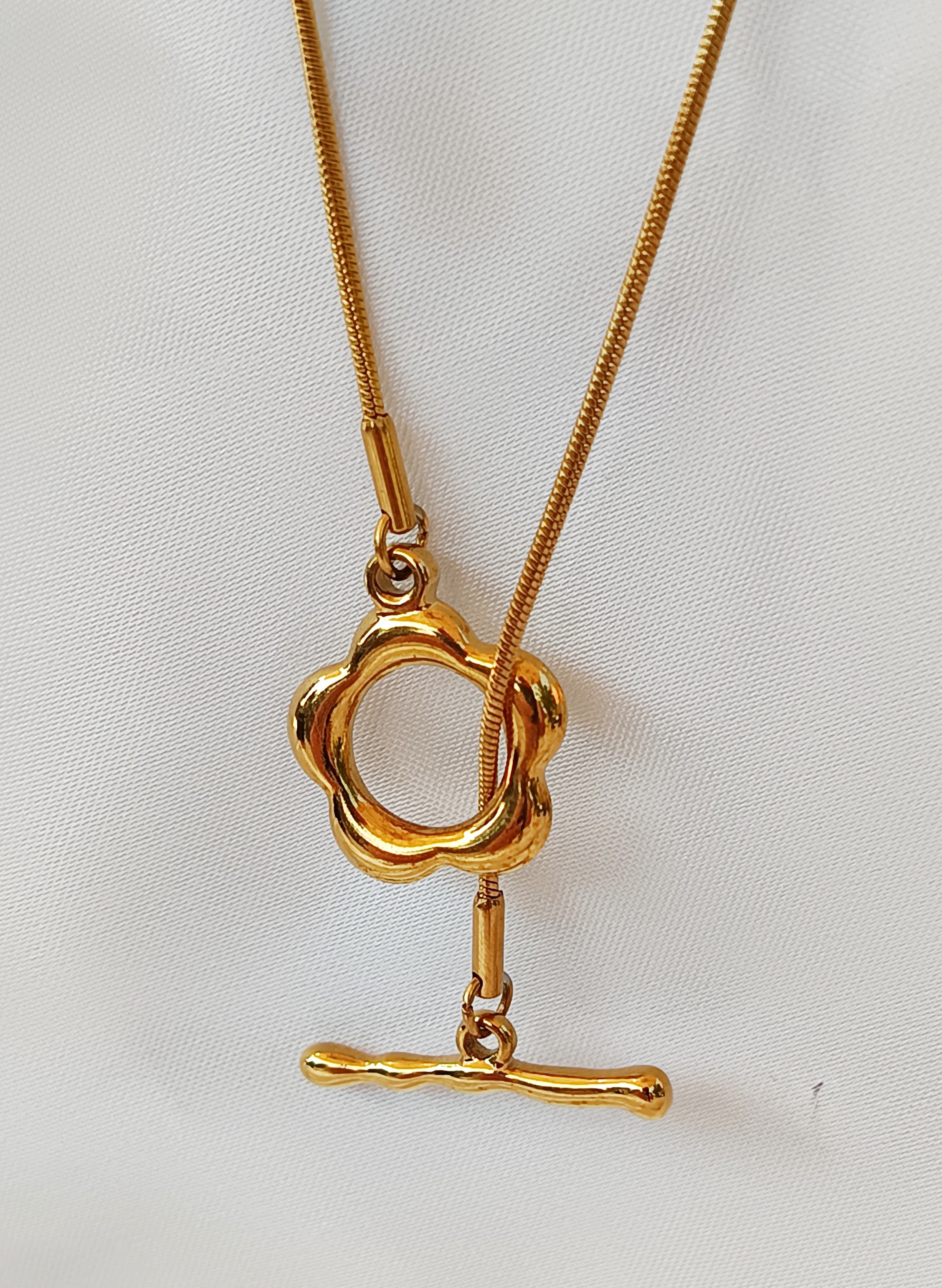 COLLIER LOLA 