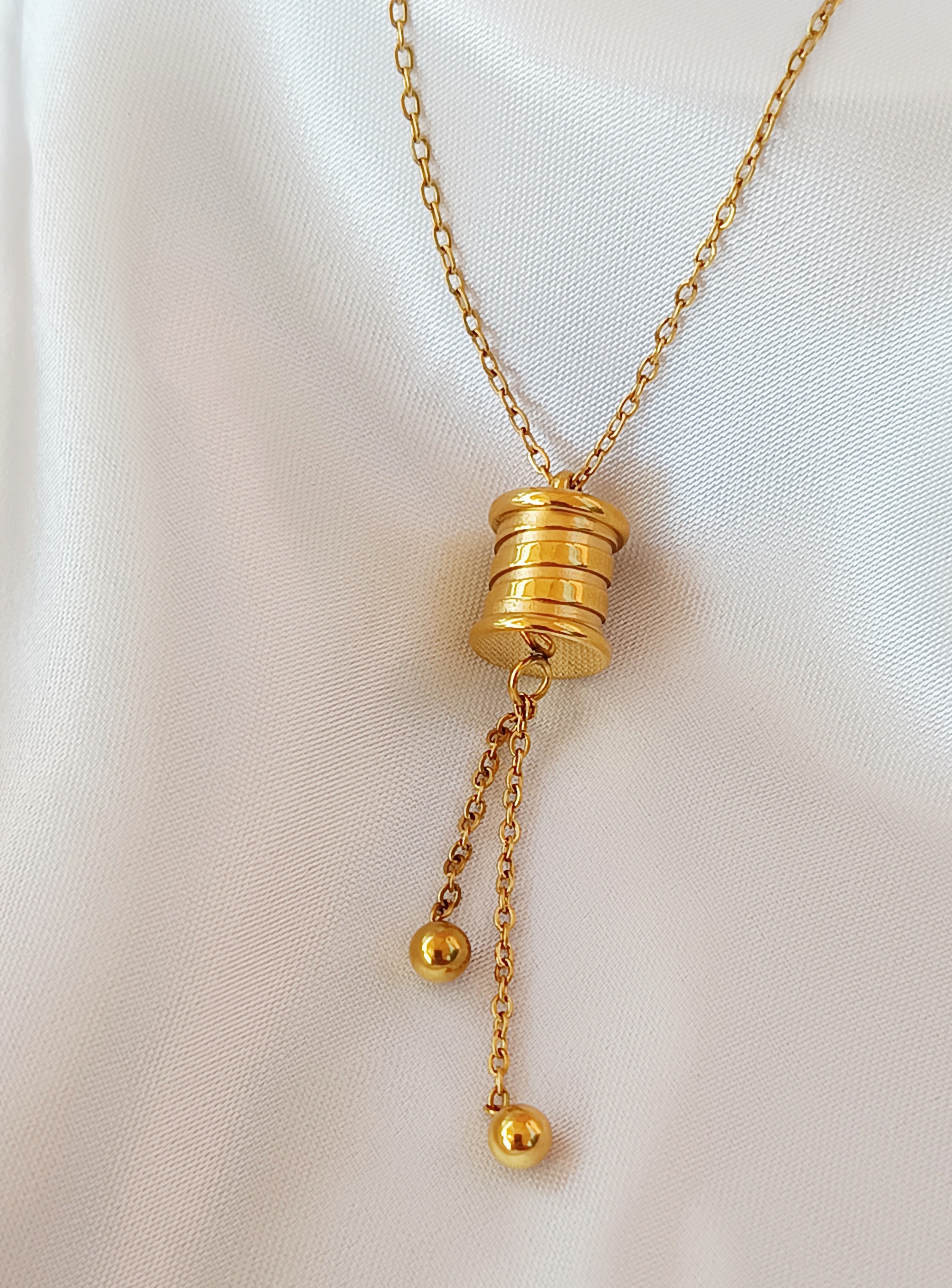 COLLIER THESA