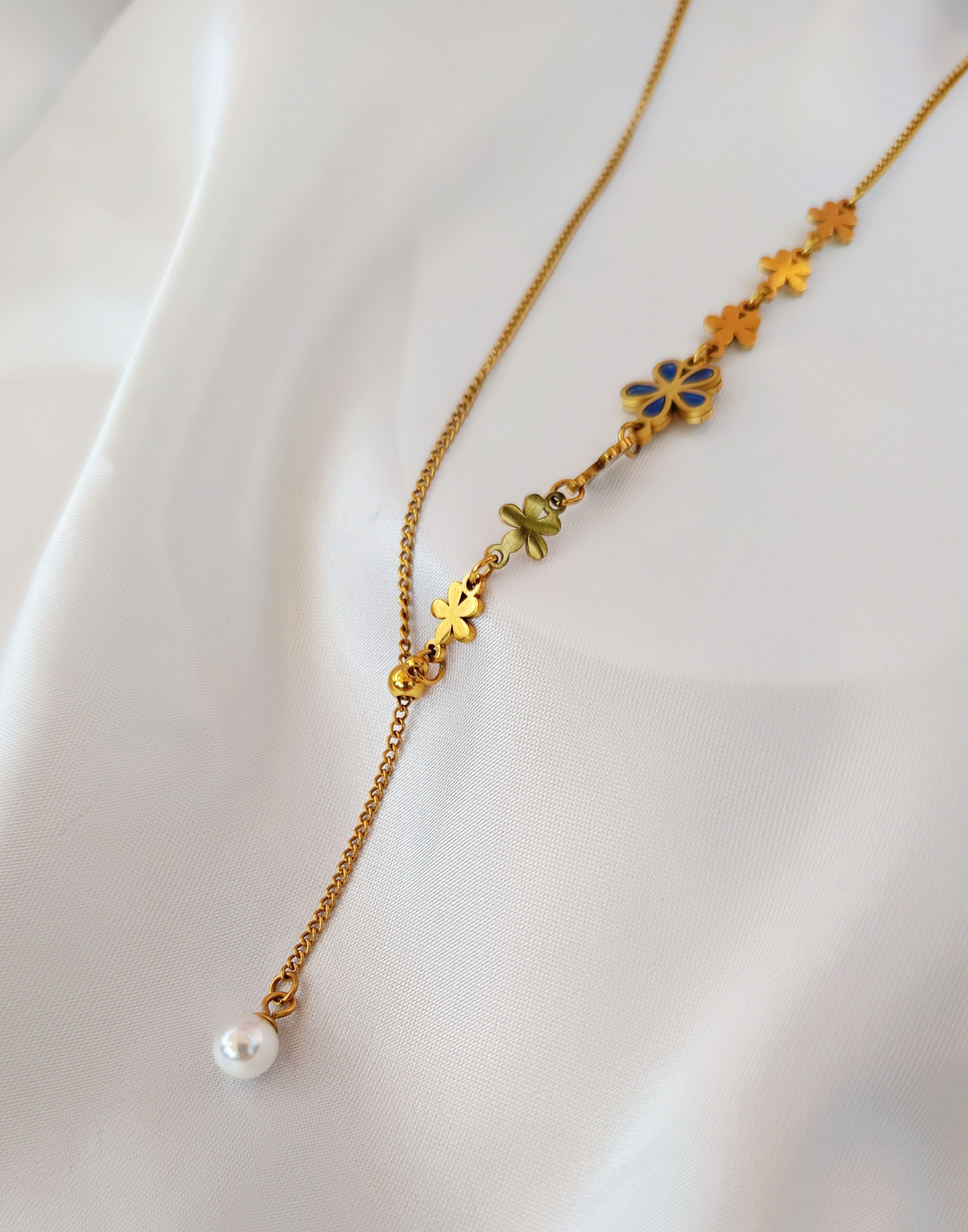 COLLIER JUDITH