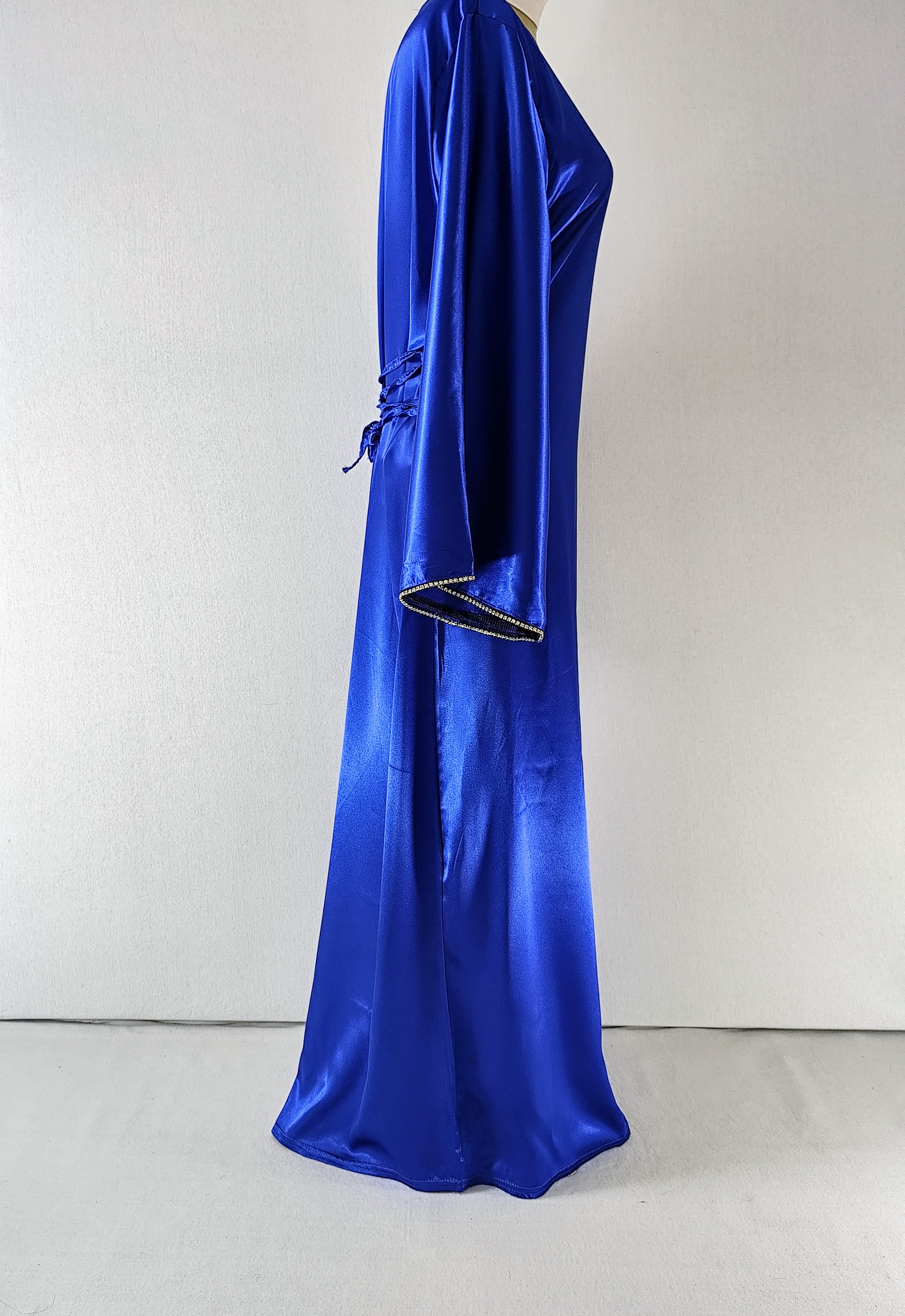 Robe longue bleu roi avec manches longues