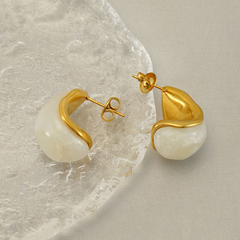 Pendientes de oro y perla