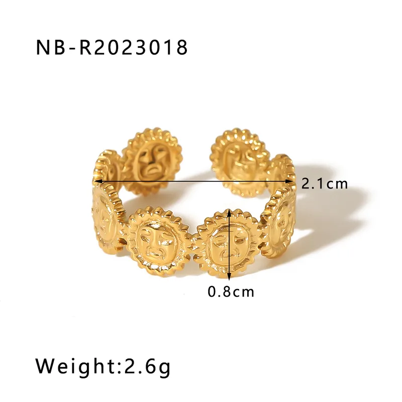 Elegante anillo de diseño detallado