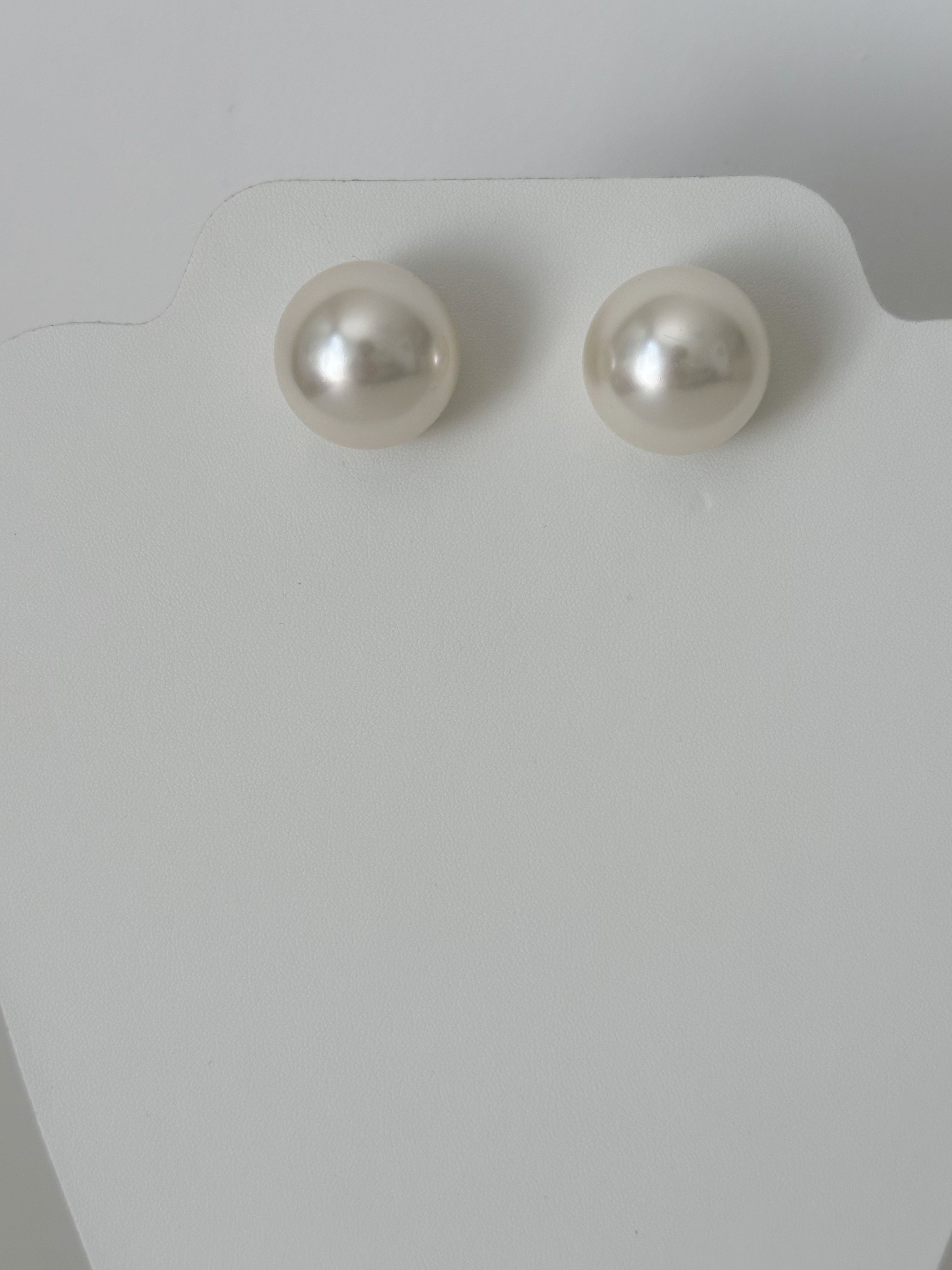 BOUCLES D'OREILLES EN PERLES