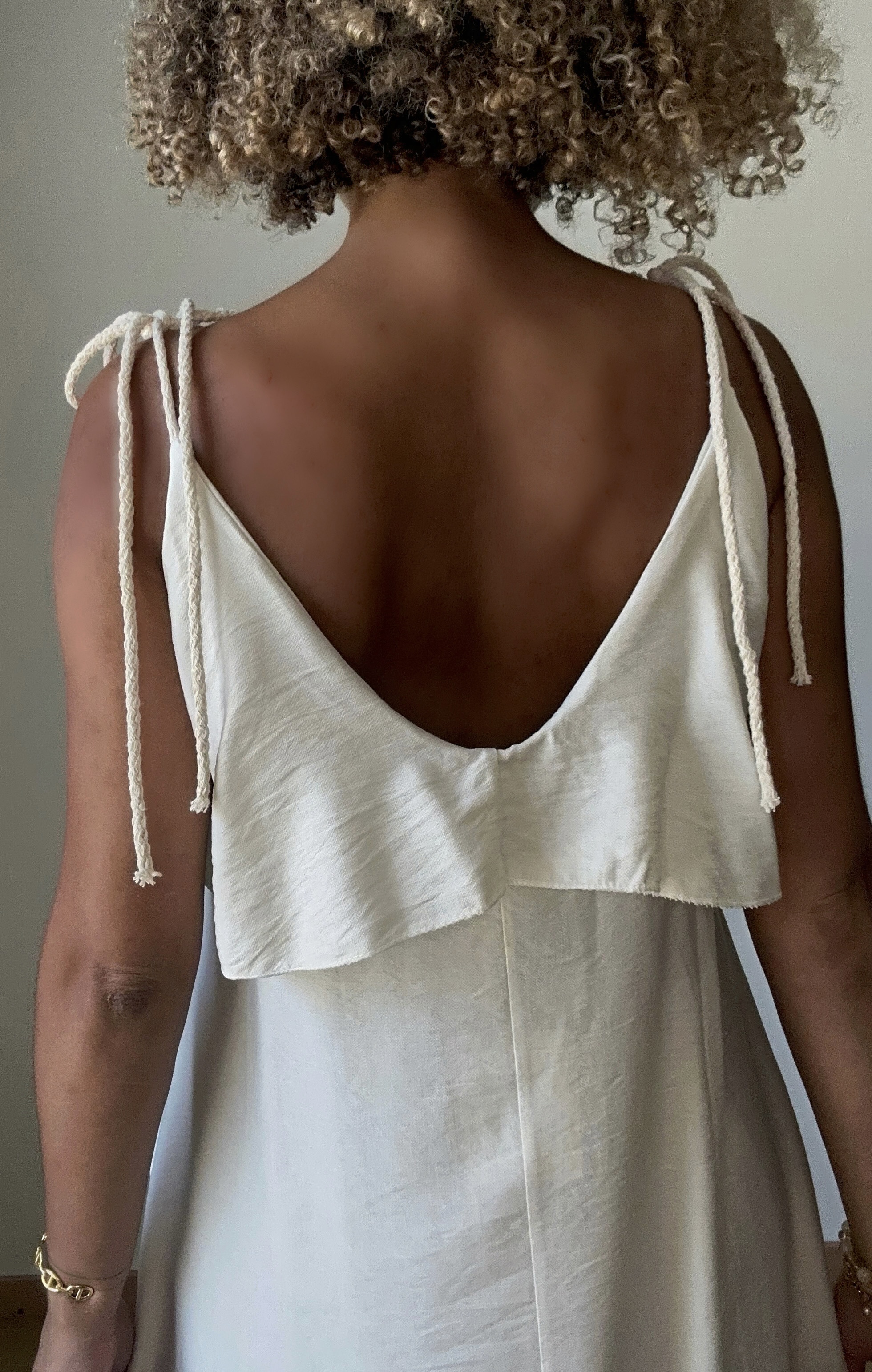 ROBE BELLA  À BRETELLES CORDON BEIGE