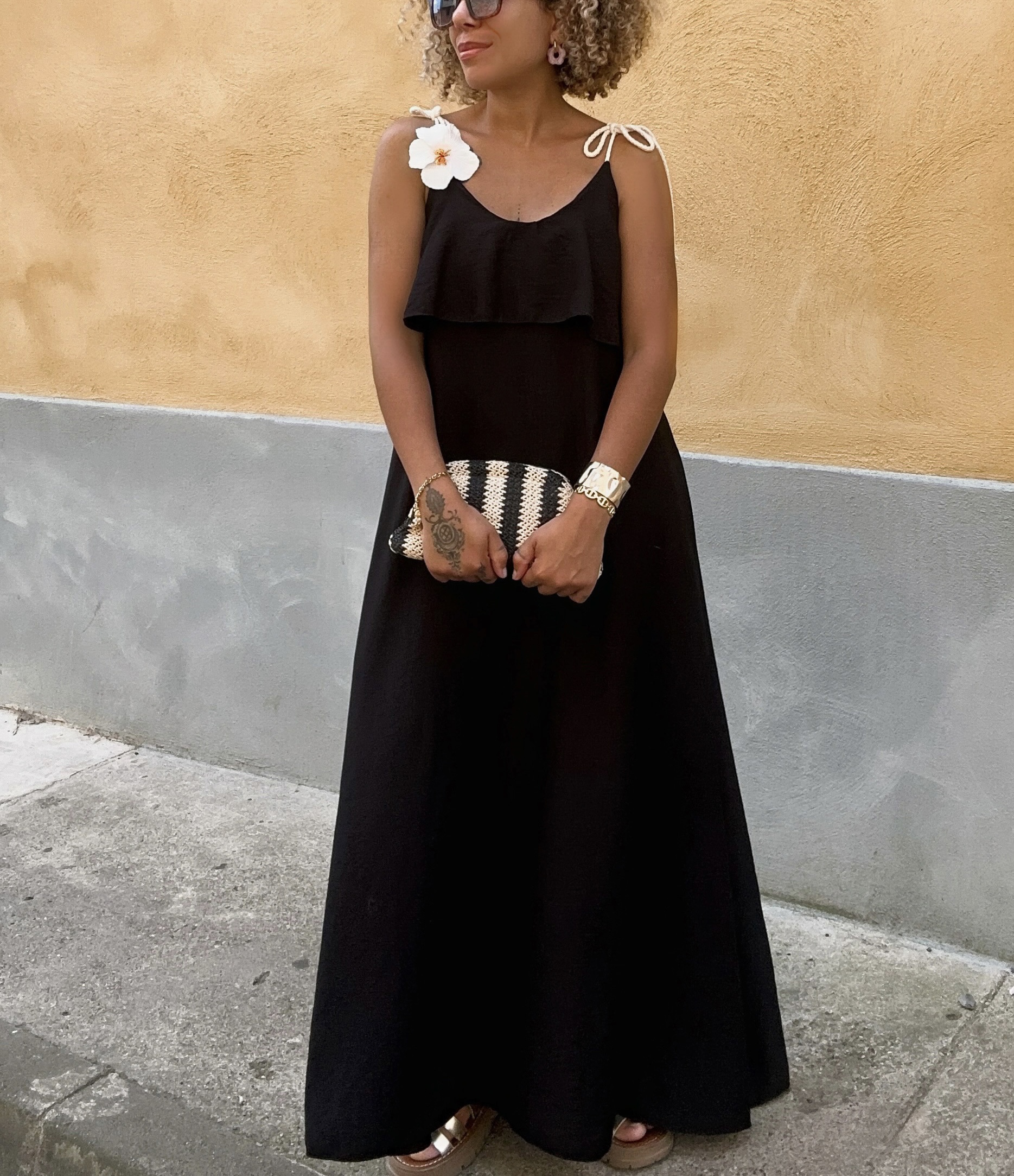 ROBE BELLA  À BRETELLES CORDON NOIR