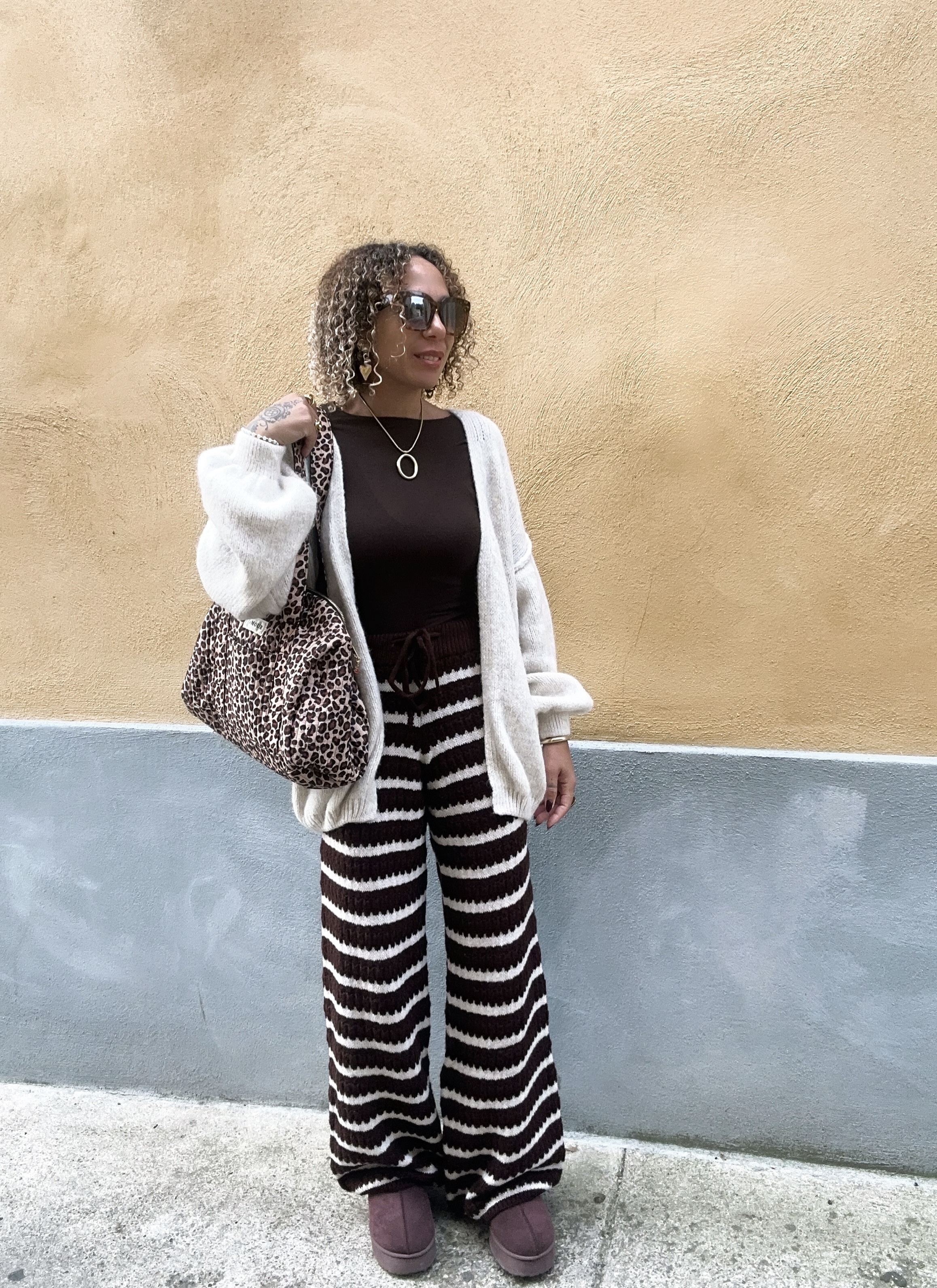 PANTALON EN MAILLE