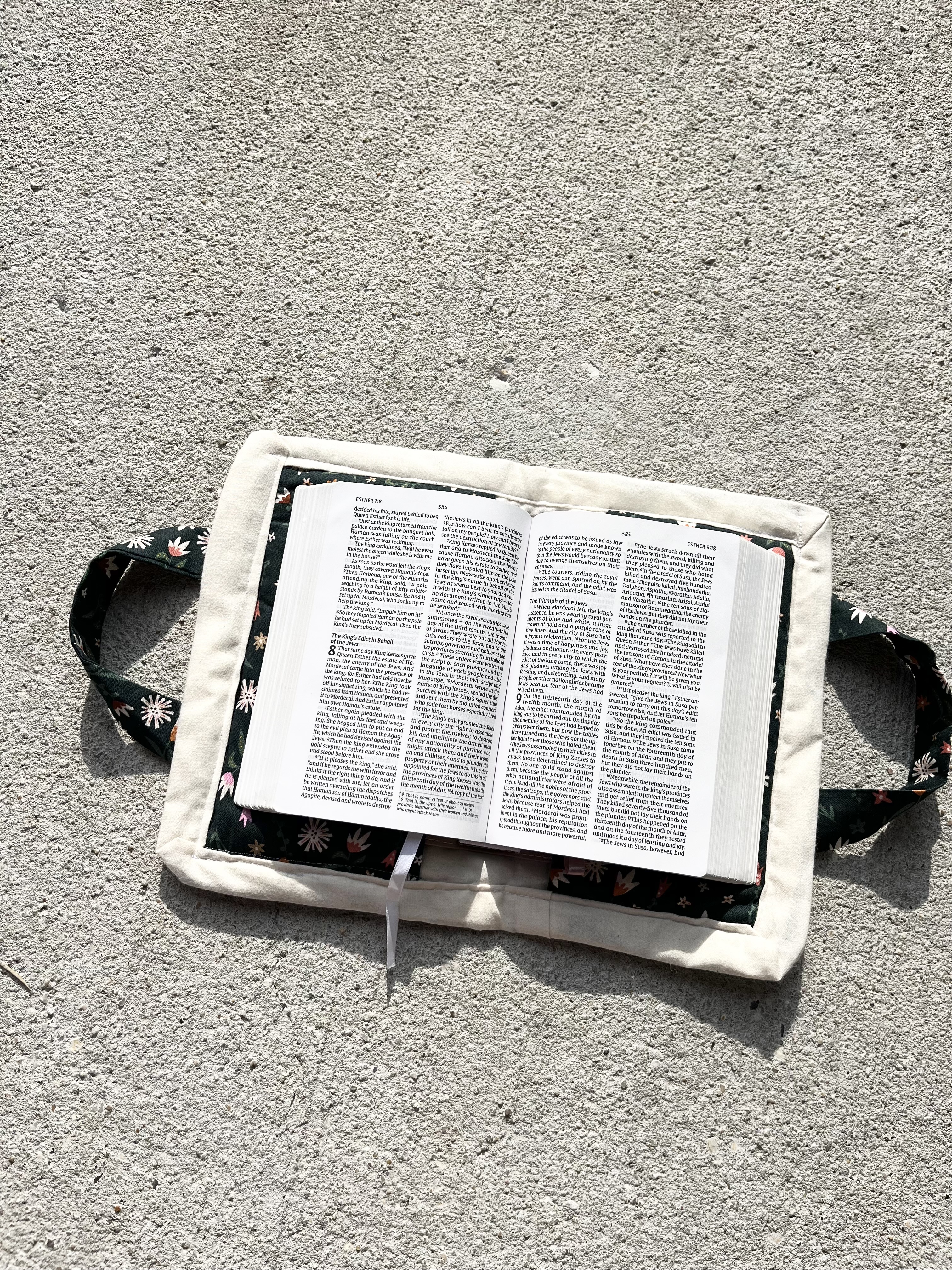 Green Floral Bible Carry Bag with Handles