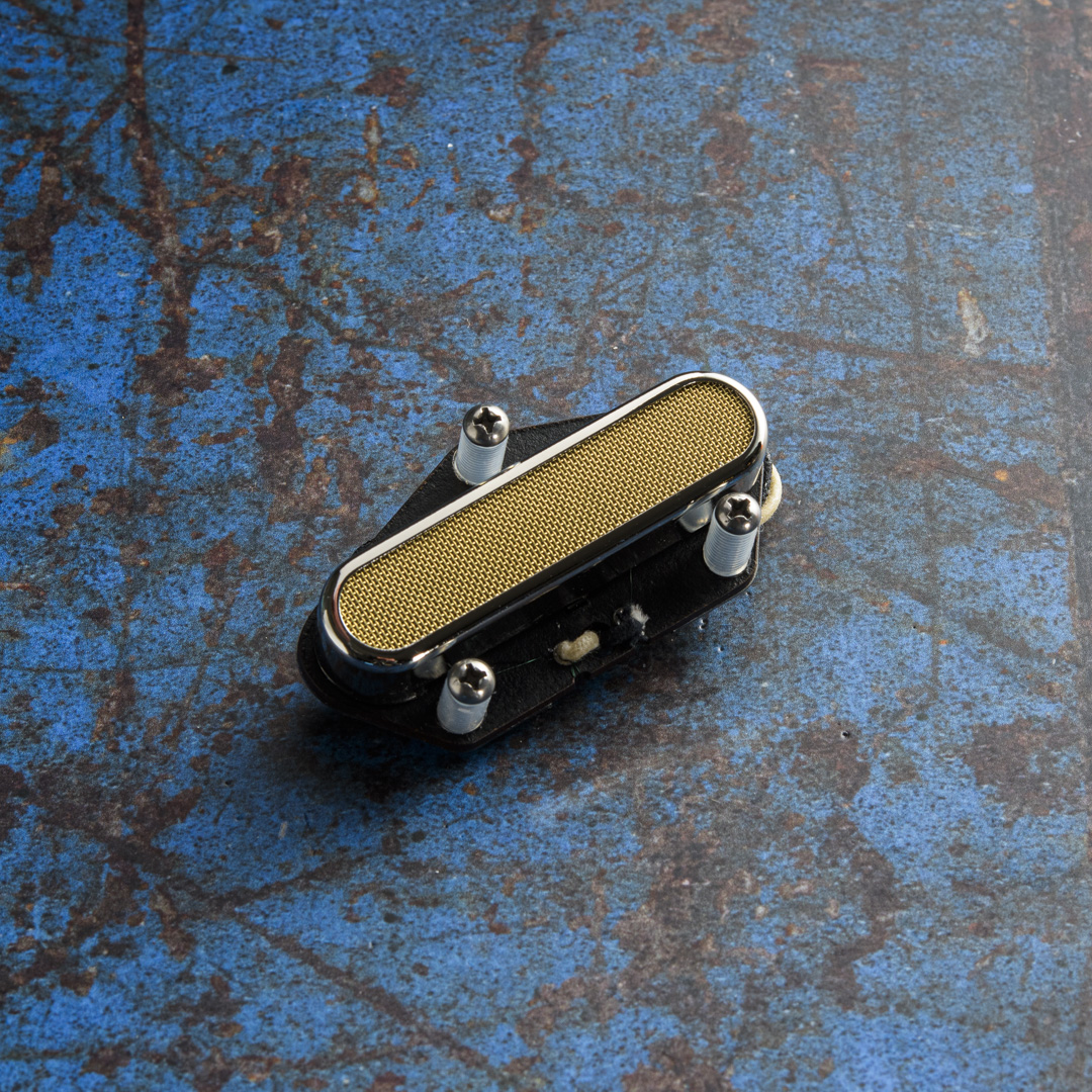 Mojo Strat Sized Gold Foil – Tele Bridge Mount