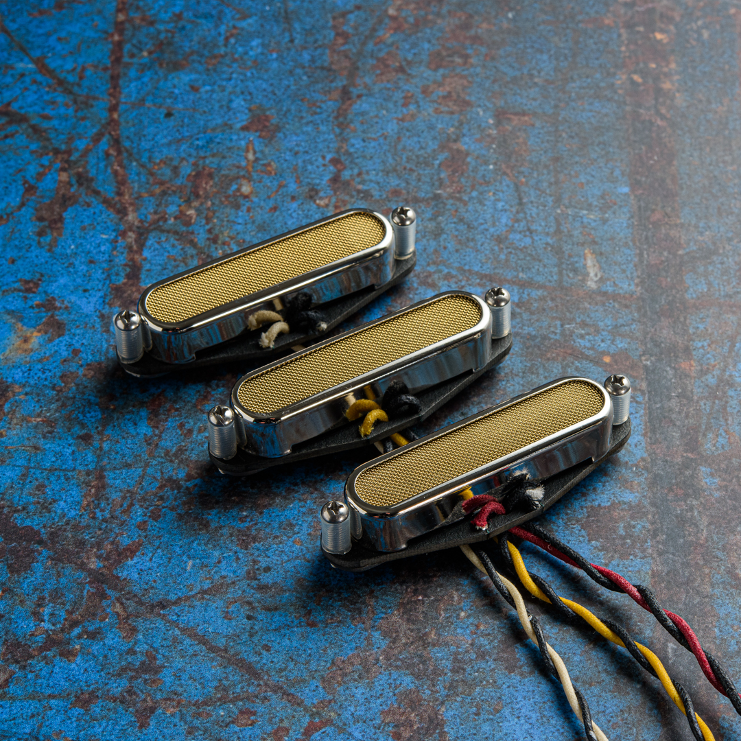 Mojo Stratocaster Sized Gold Foil Pickup Set