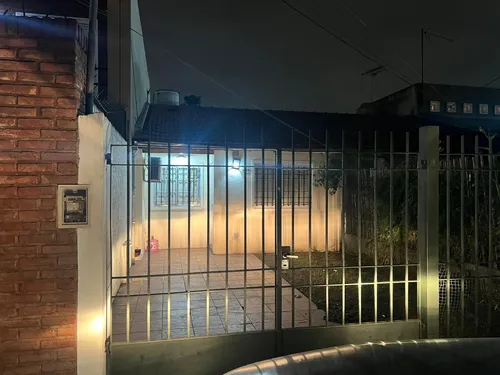 Casa en 11 de noviembre 900, San Antonio de Padua