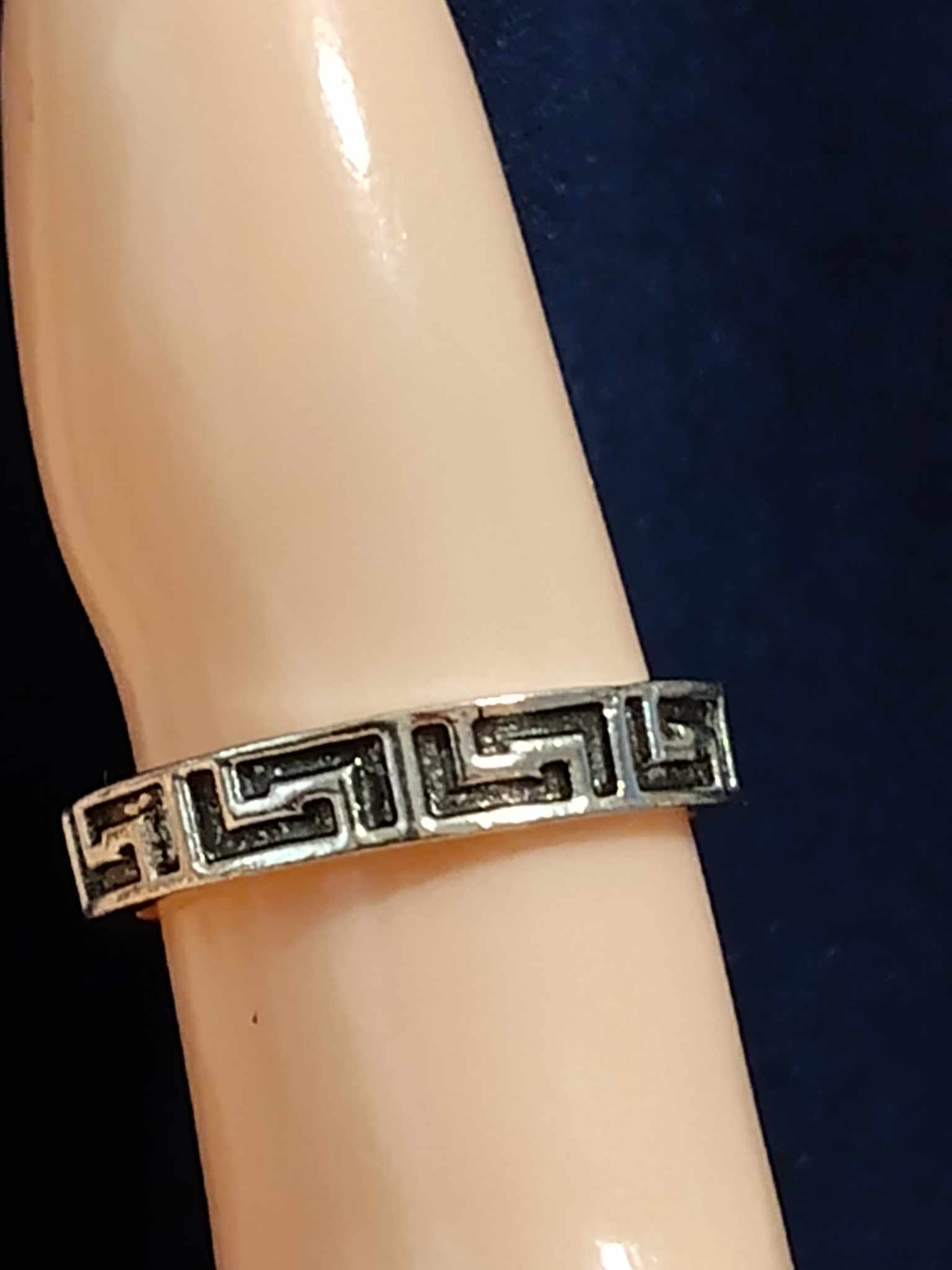 Silver Geometric Pattern Ring