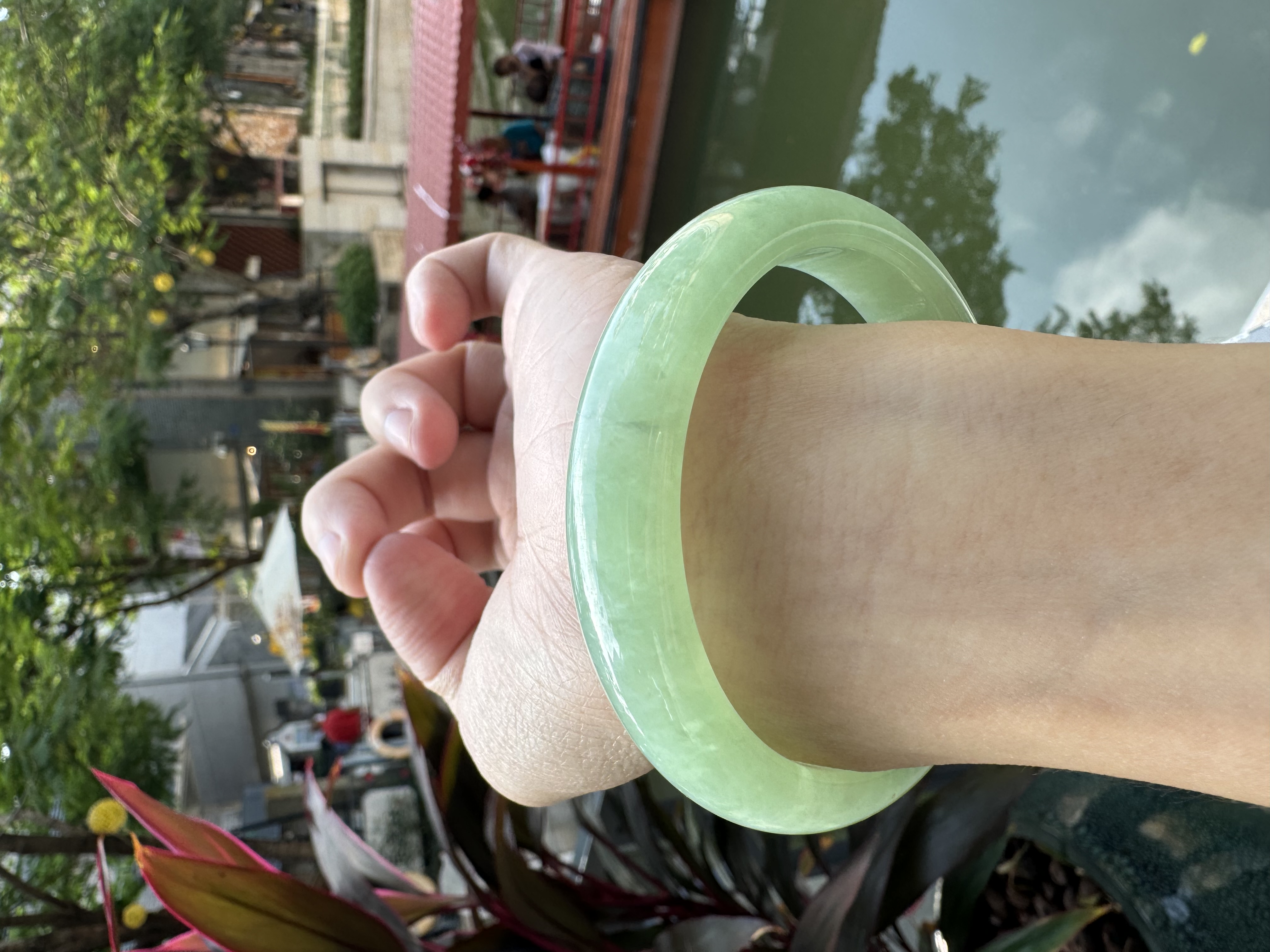 Apple Green Jadeite Bangle 57mm