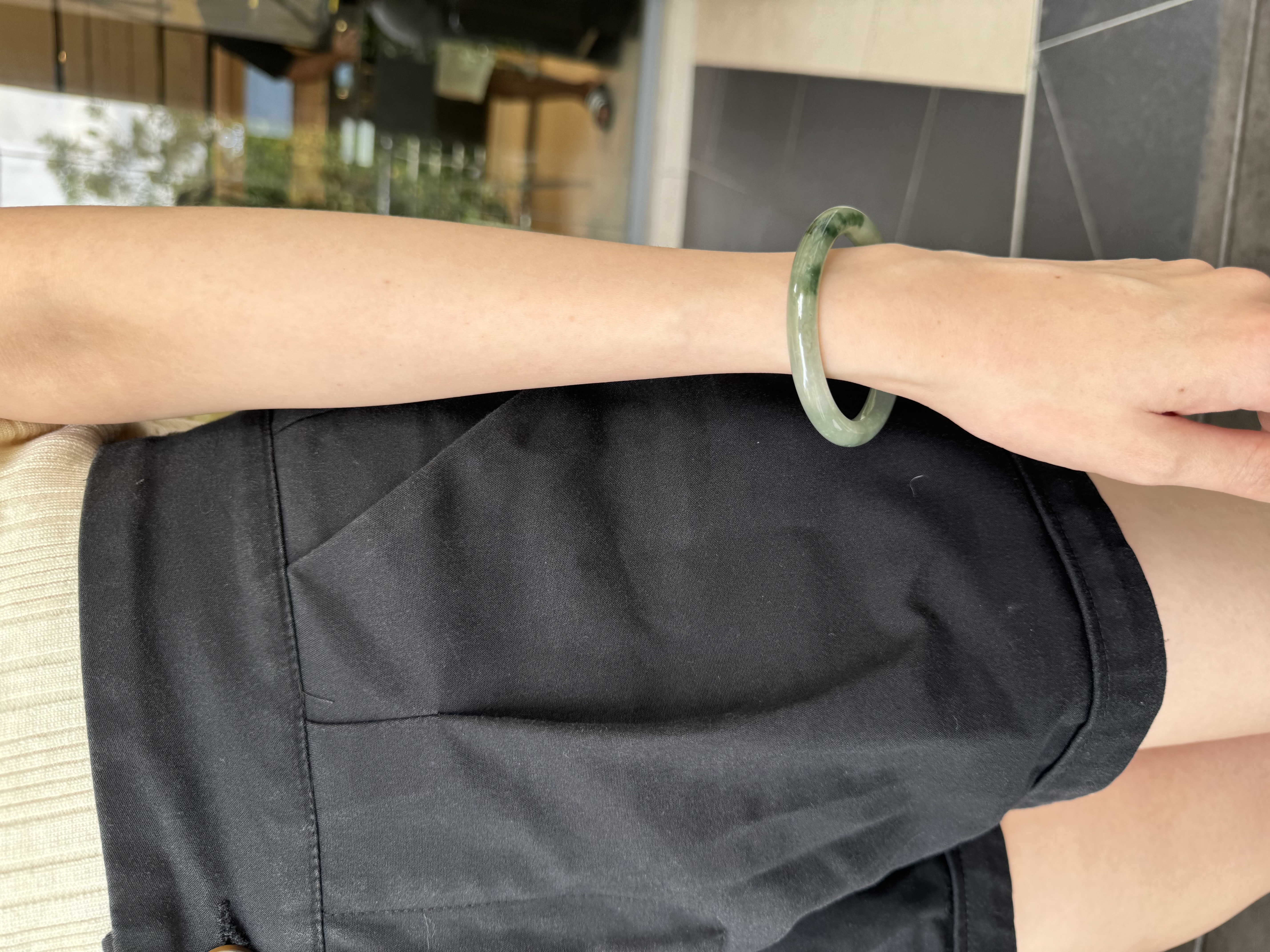 Green Floral Jadeite Bangle 52.5mm