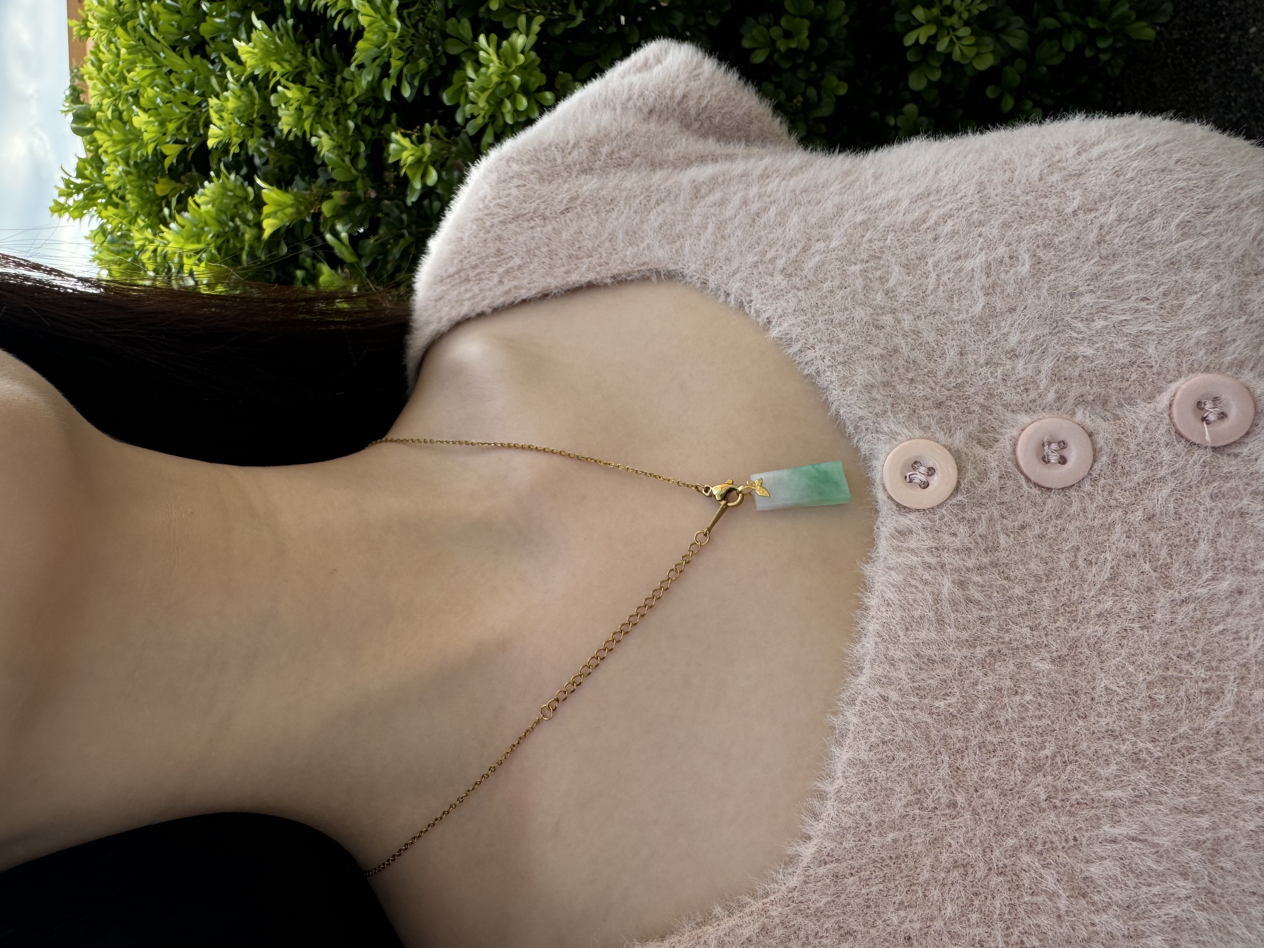 Apple Green “无事牌” Jadeite Pendant 18K