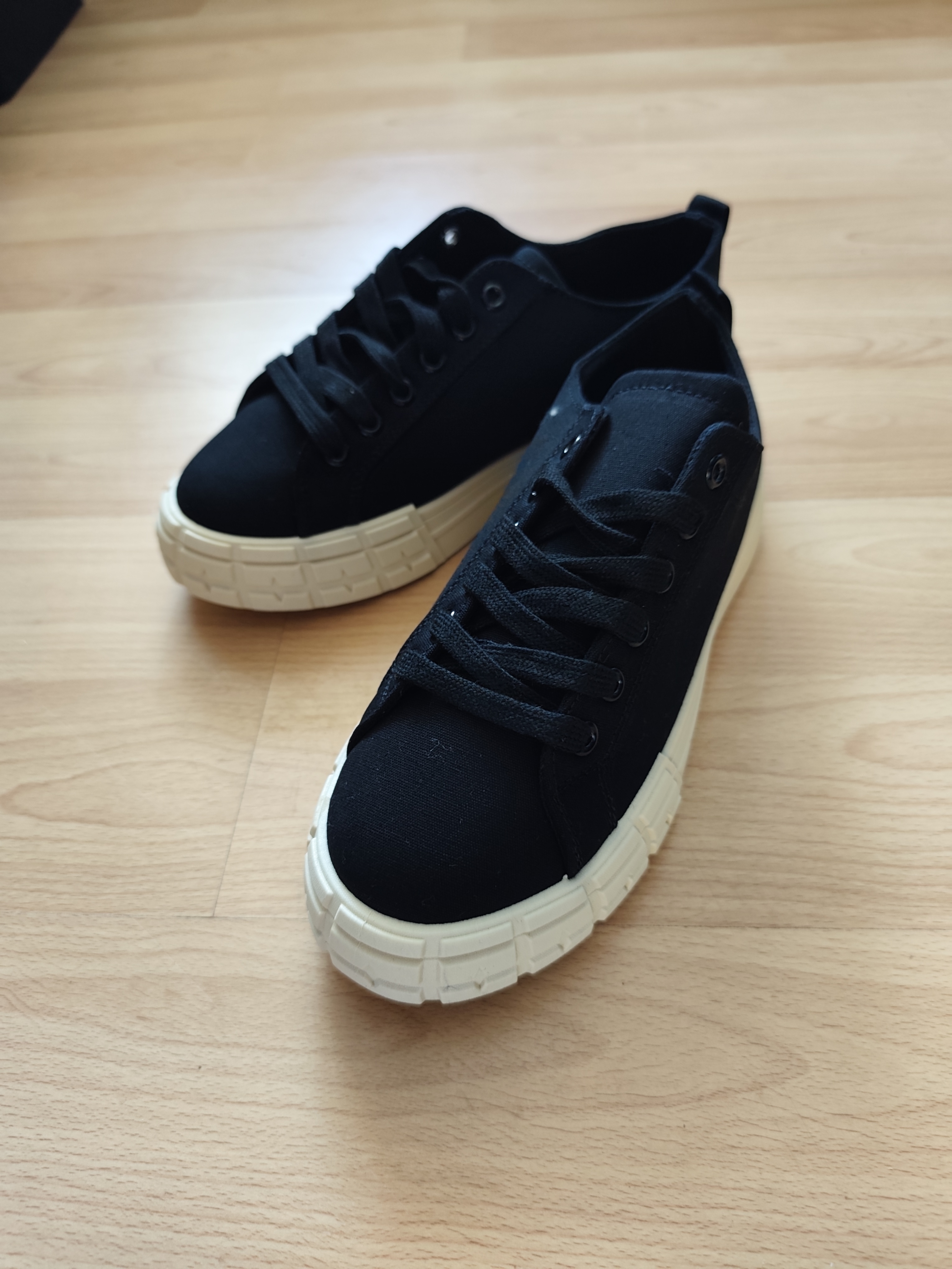 Laisvalaikio batai 38 d.