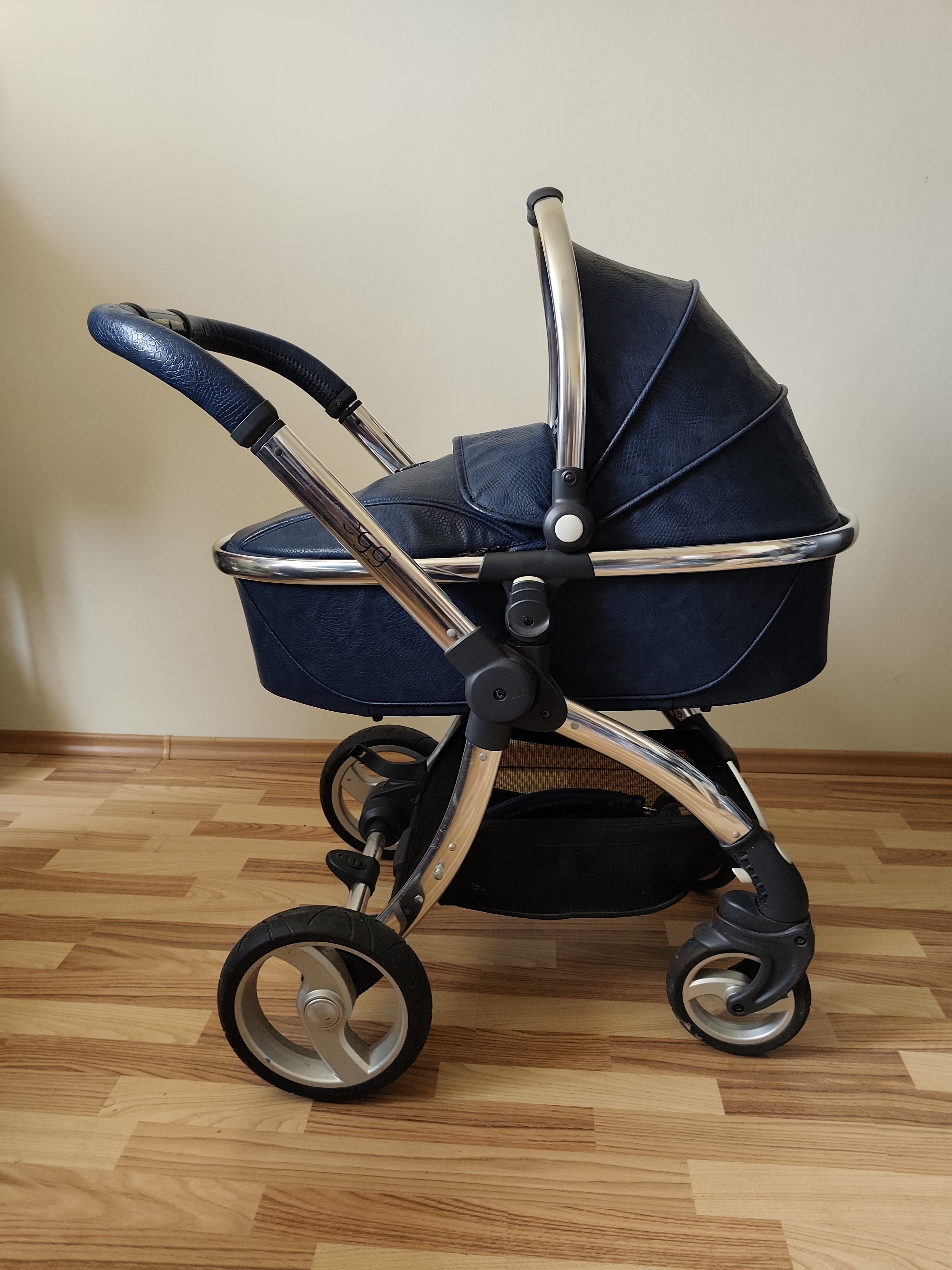 EGG 2 vežimėlis 2in1