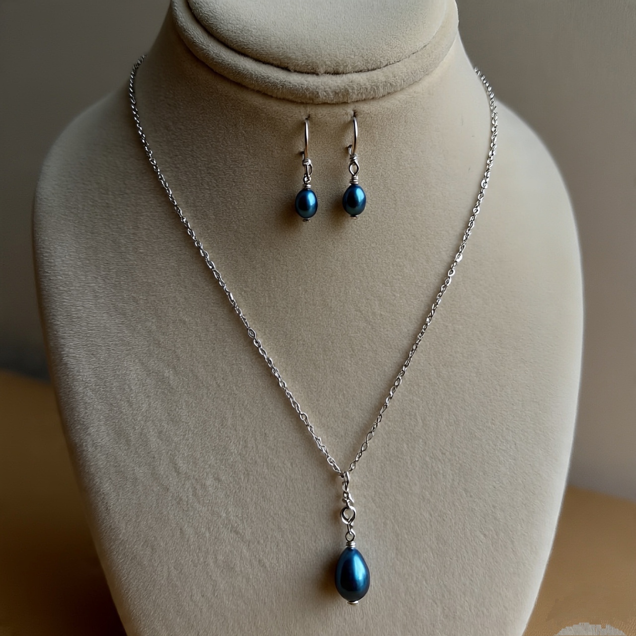 Blue Pearl Jewelry Set