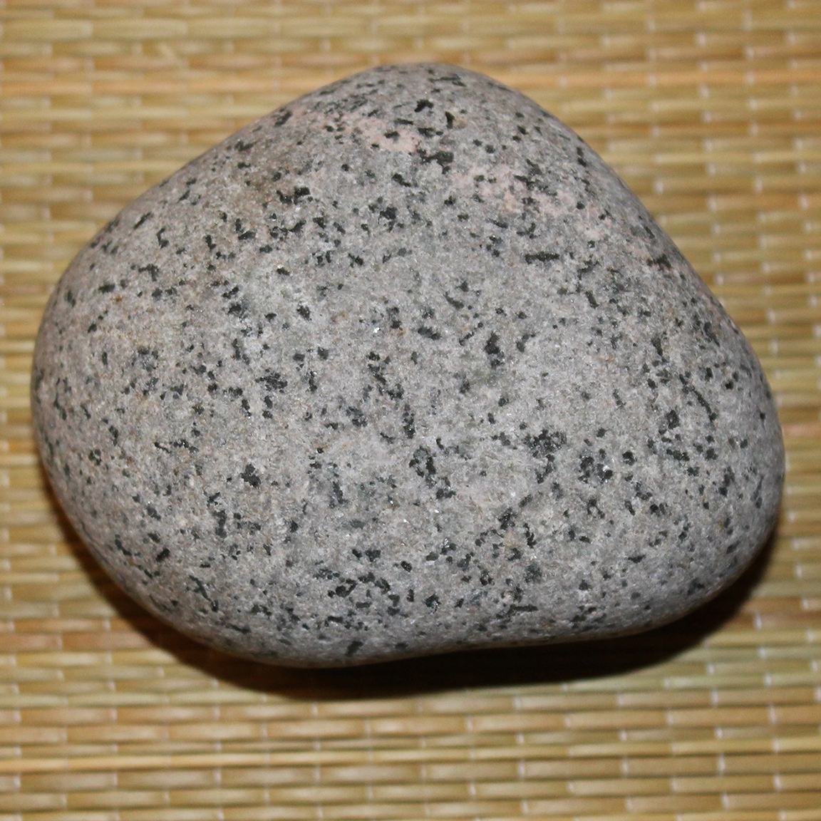Yooperlite Rock Weighs 13.1 Ounces