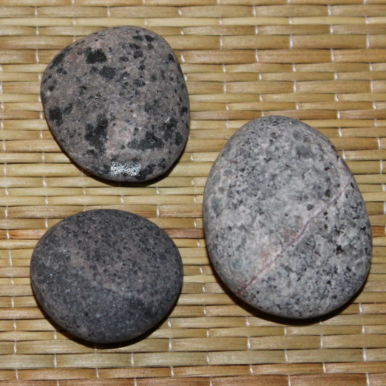 Set of 3 Yooperlite Rocks Weighs 1.1 Ounces