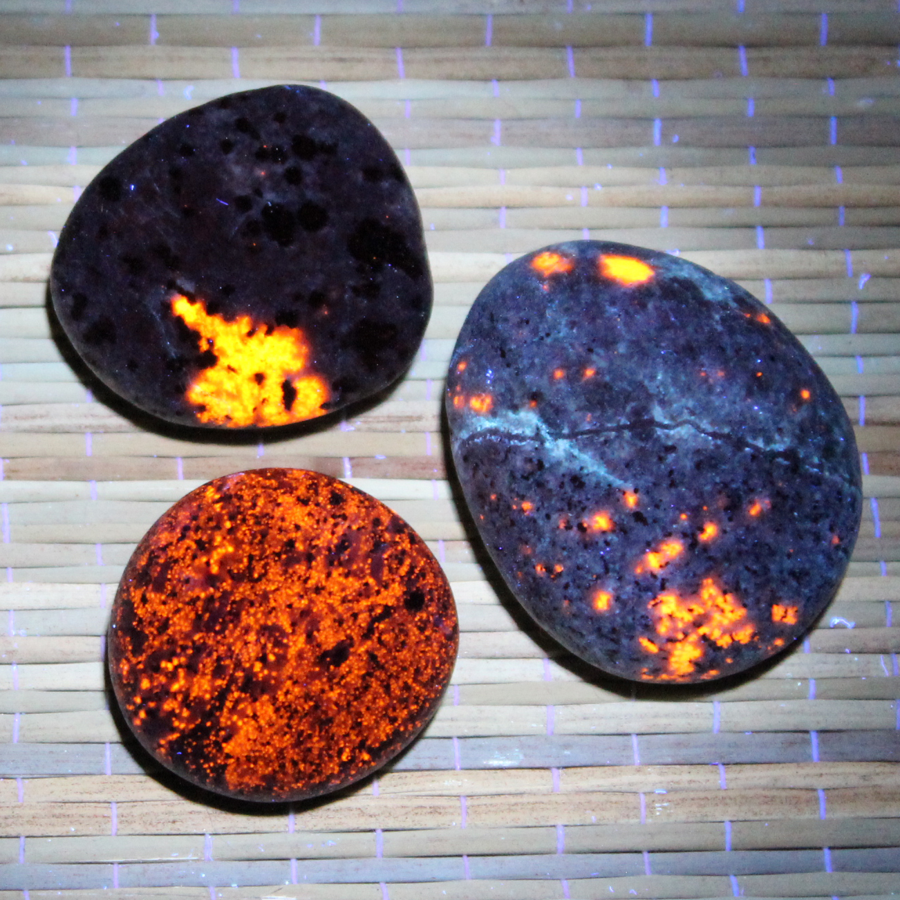 Set of 3 Yooperlite Rocks Weighs 1.1 Ounces