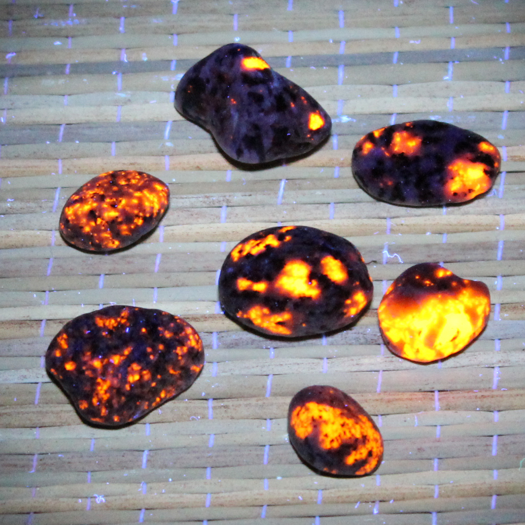 Set of Small Yooperlite Rocks Weighs 0.4 Ounces