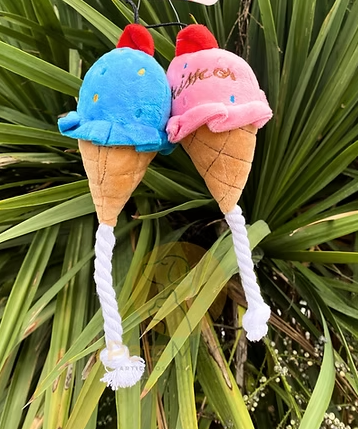 Helado de peluche con chifle