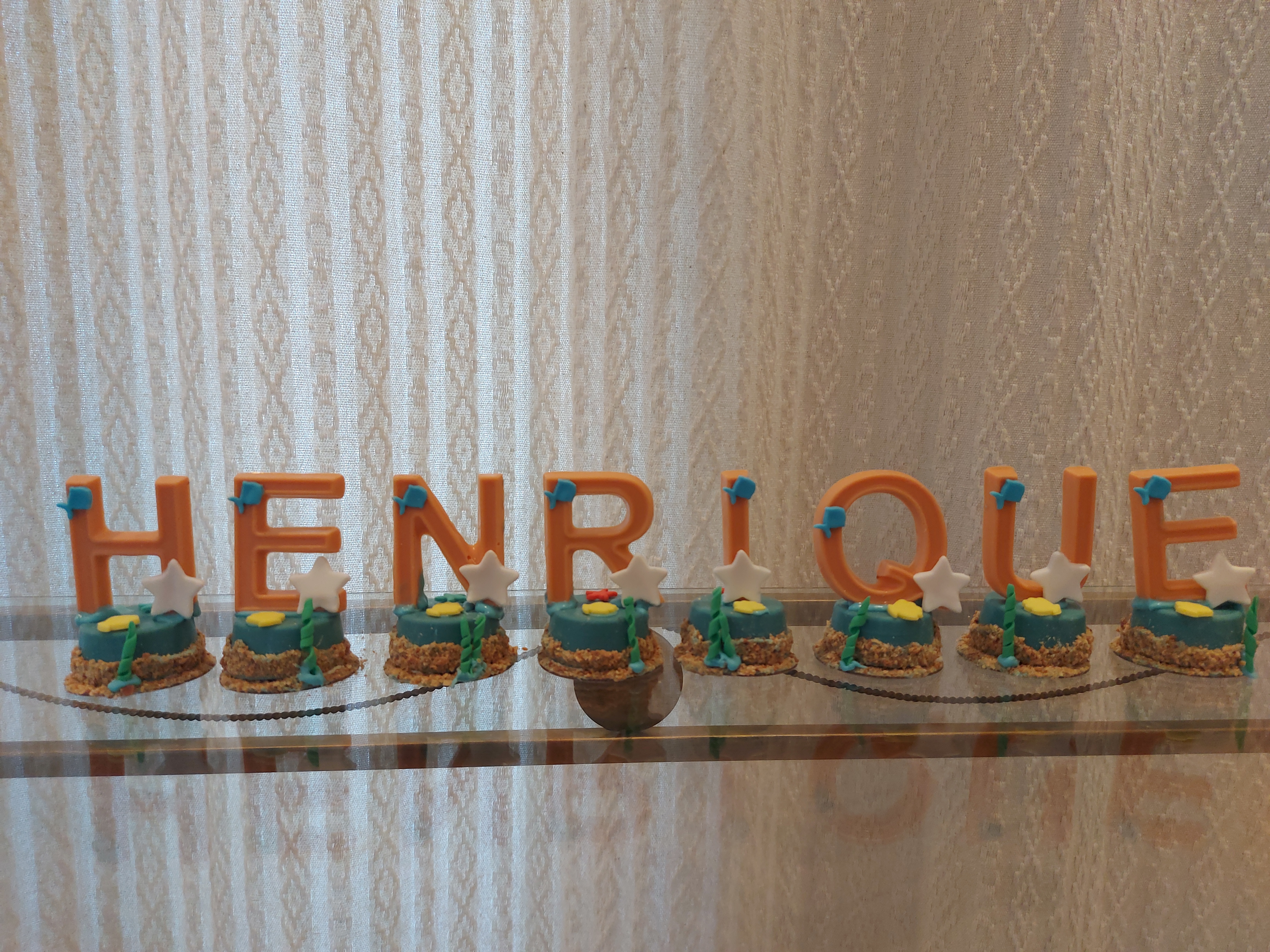 Bombom Grande com Letras 3D