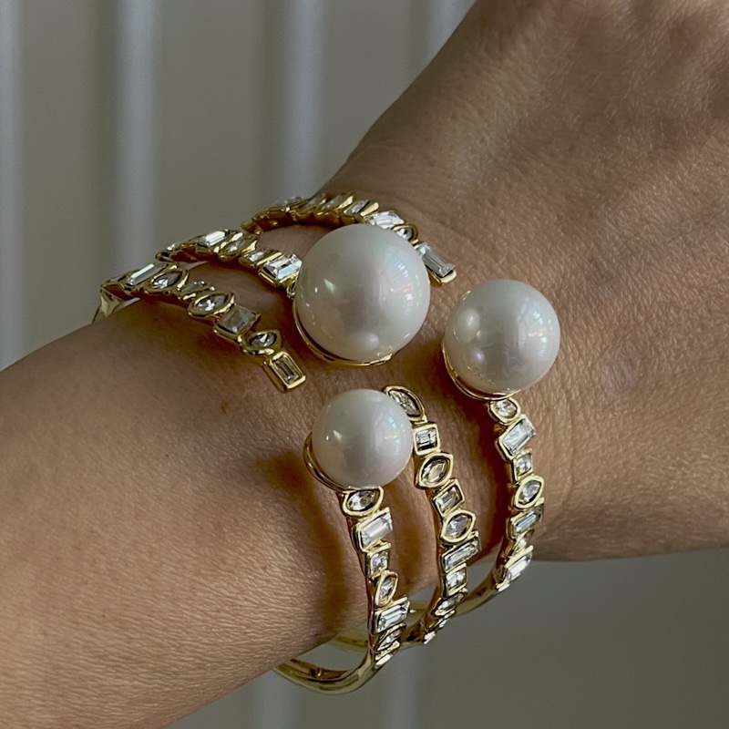 AB Stunning Gemstones and Pearls Bracelet