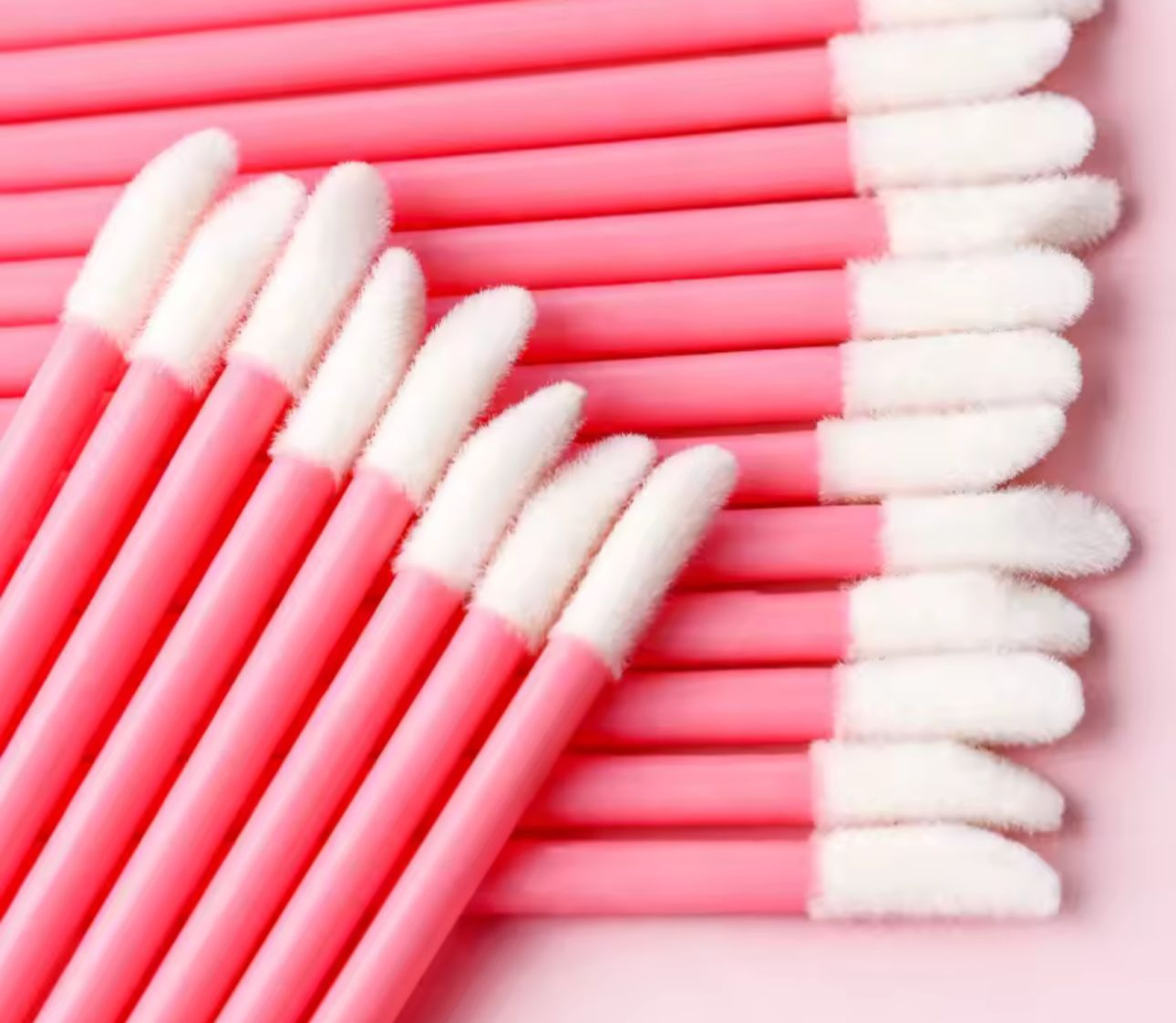 Cosmetic Lip Brusher