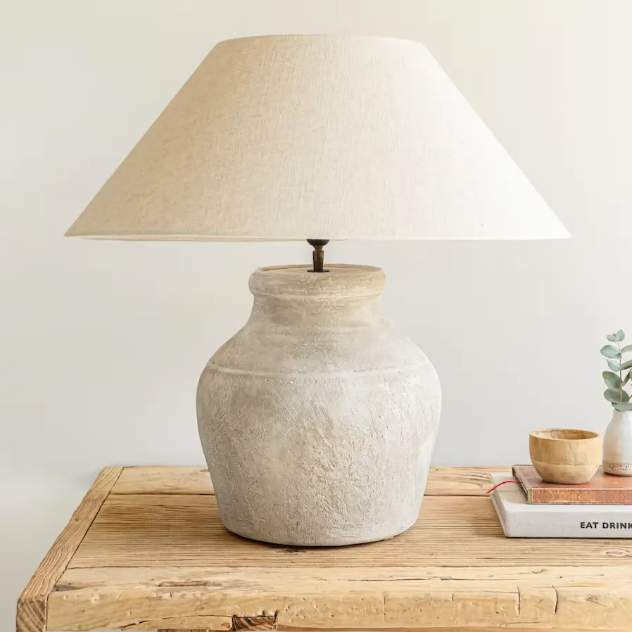 Hamo Vase Lamp - White/Light Fawn