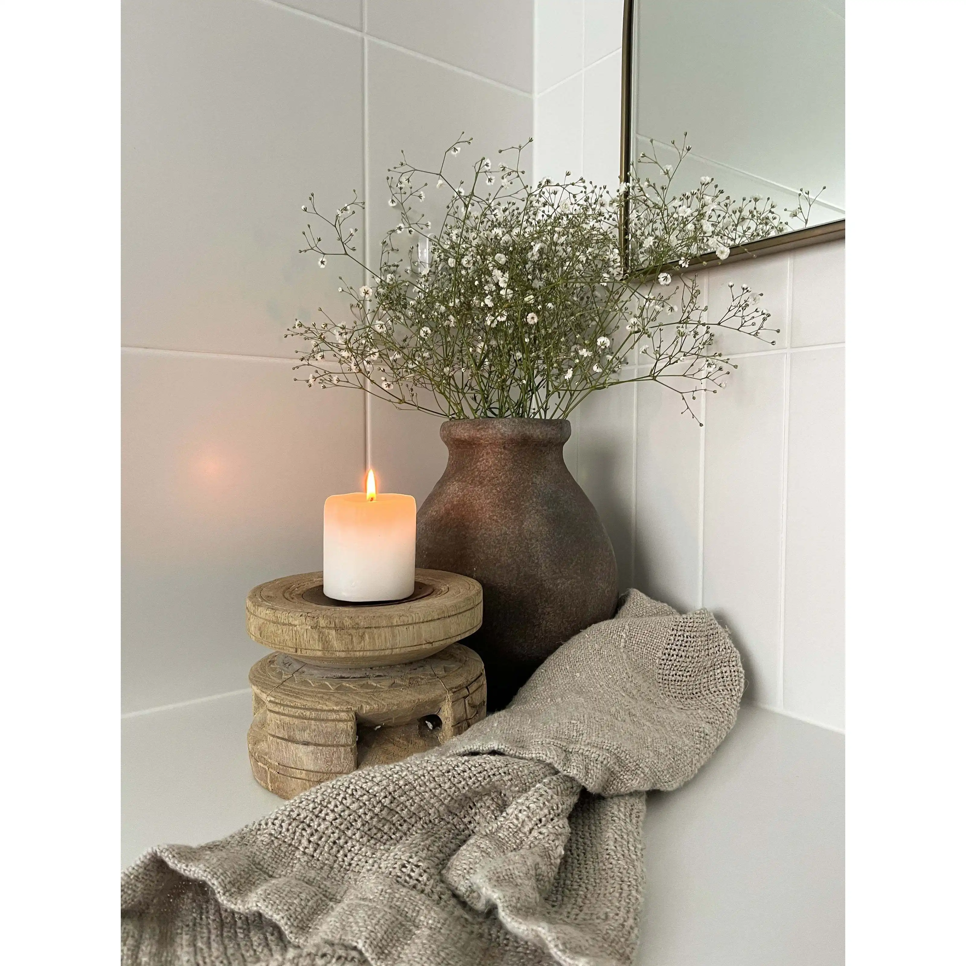 Indian Seeder Round Base Candle Stand