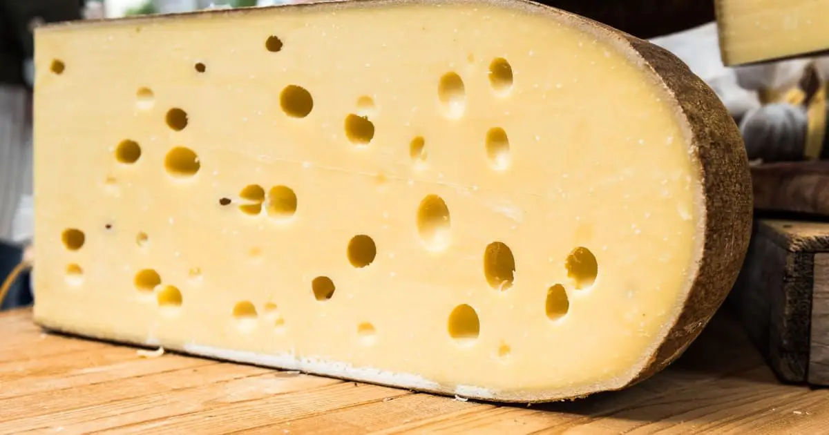 Petit Emmental du Narbief 900g