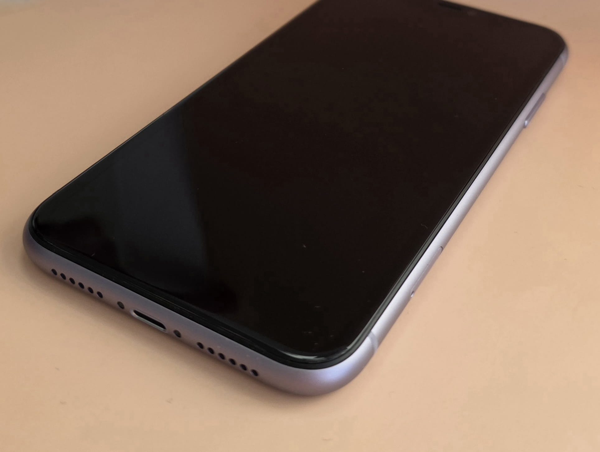 iPhone 11 Paars 256GB - Gratis Verzending & 6 mnd Garantie