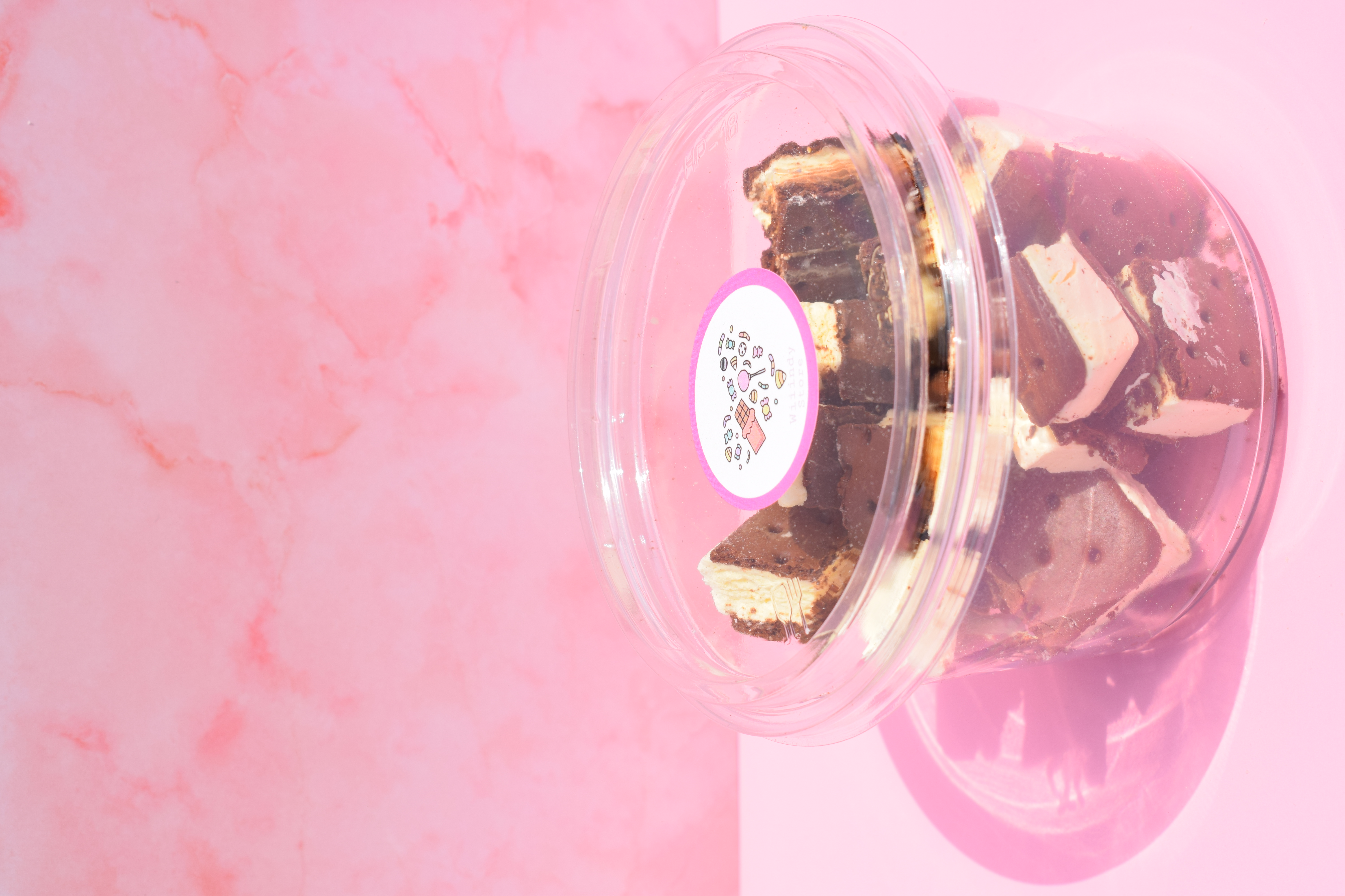 Freeze dried sandwich ice cream bites 