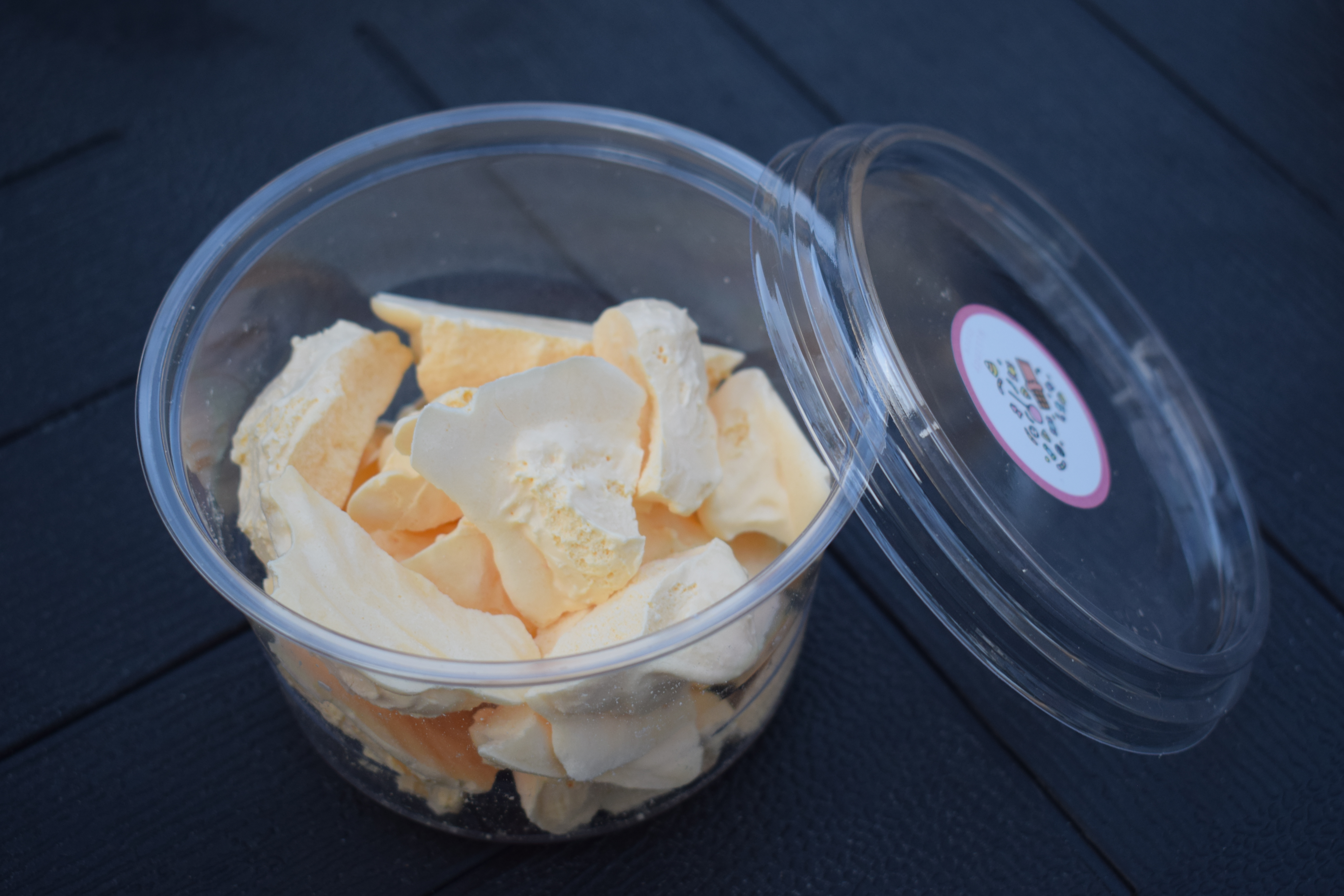 Freeze-Dried Vanilla Ice Cream - برد الفانيلا