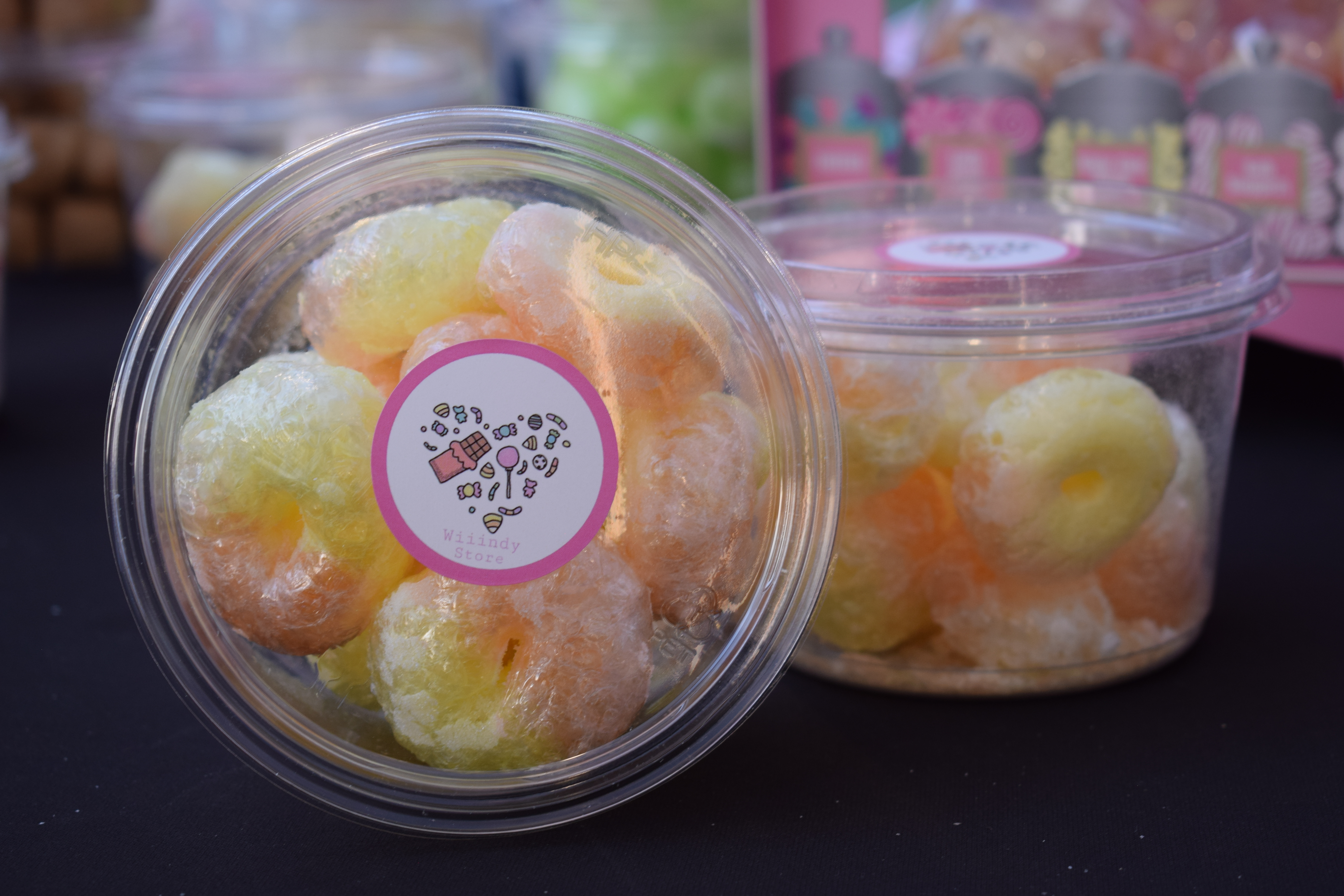 Freeze dried peach rings