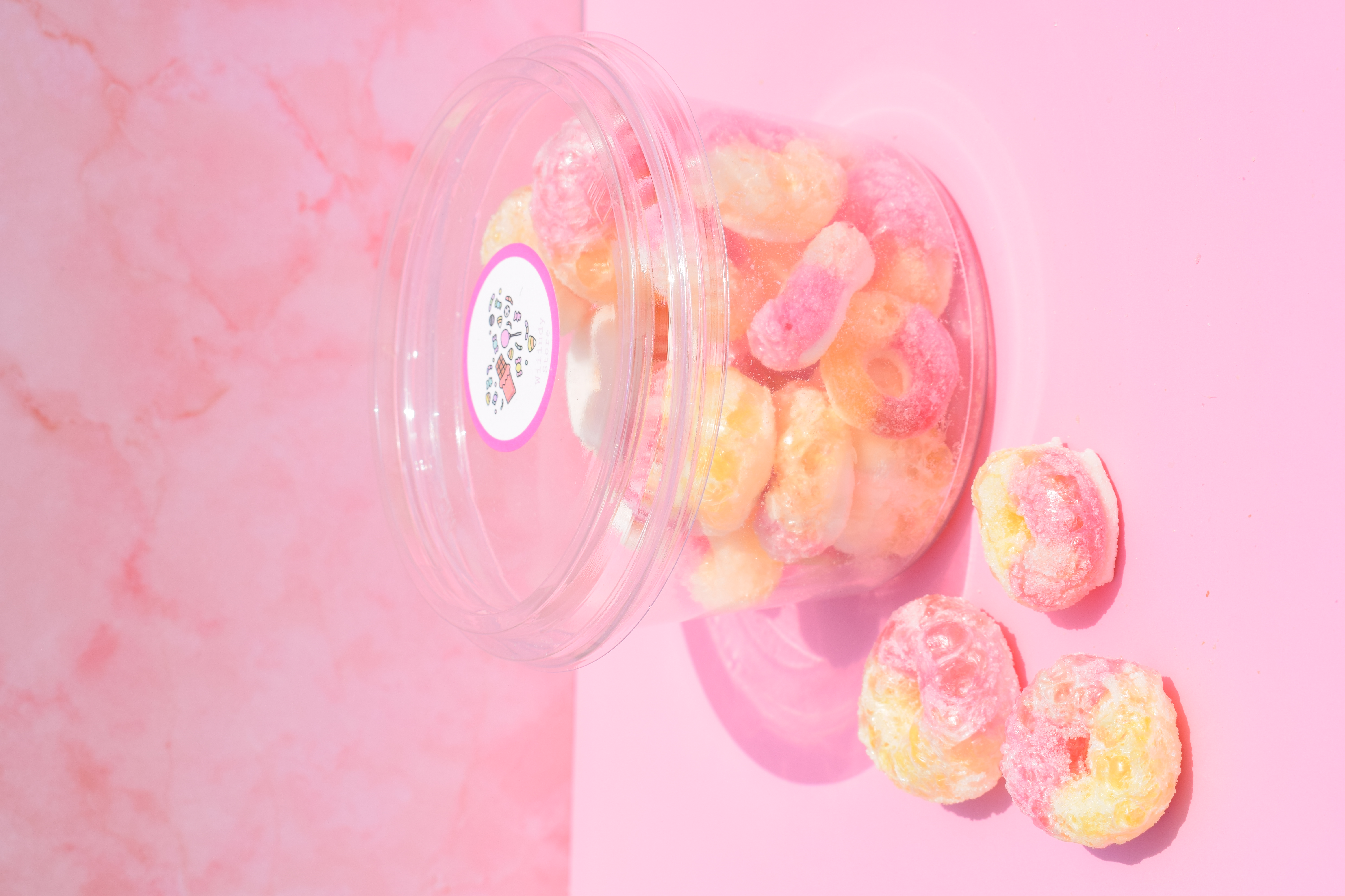 Freeze dried peach rings