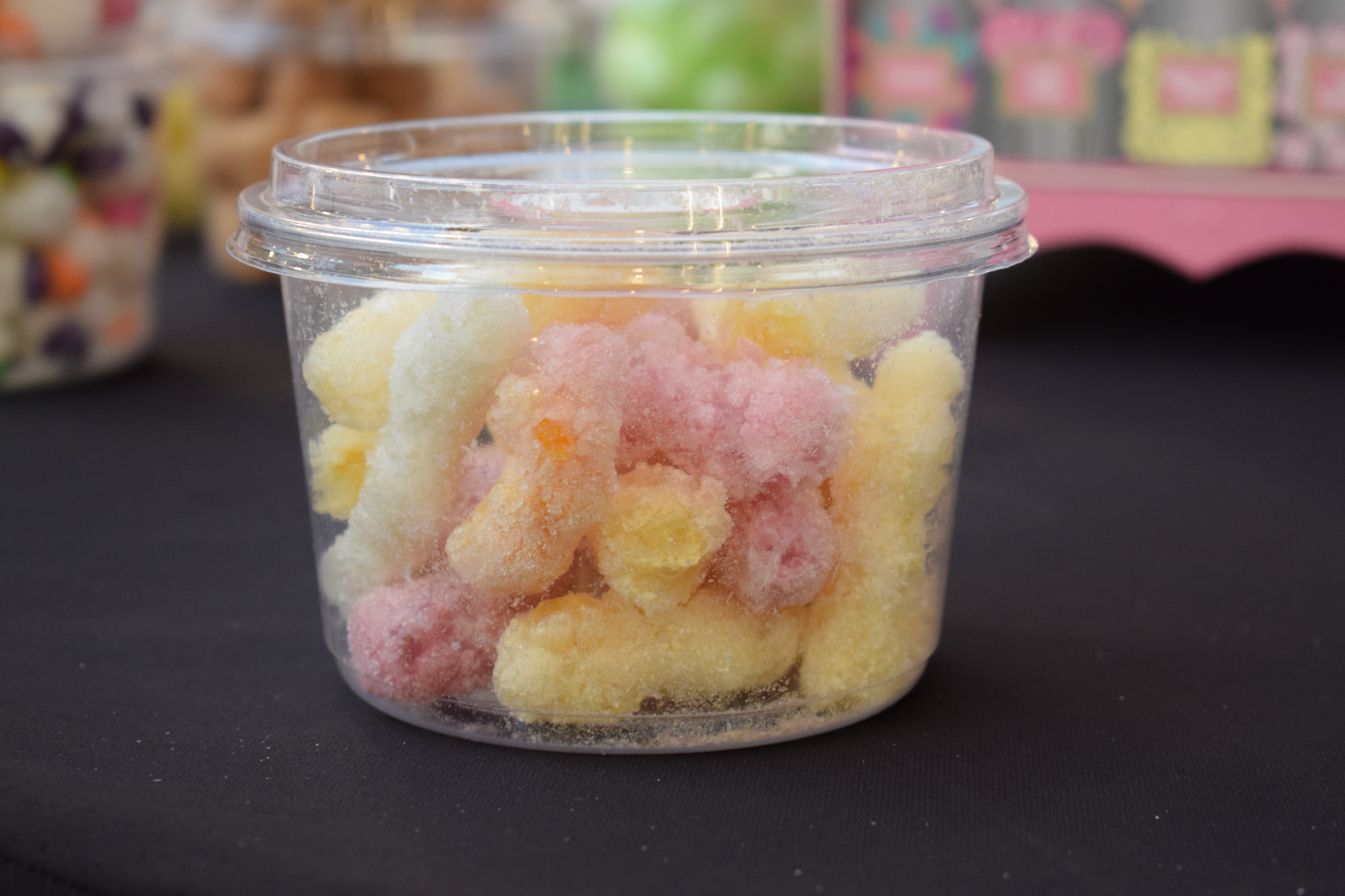 Freeze dried sour worms 