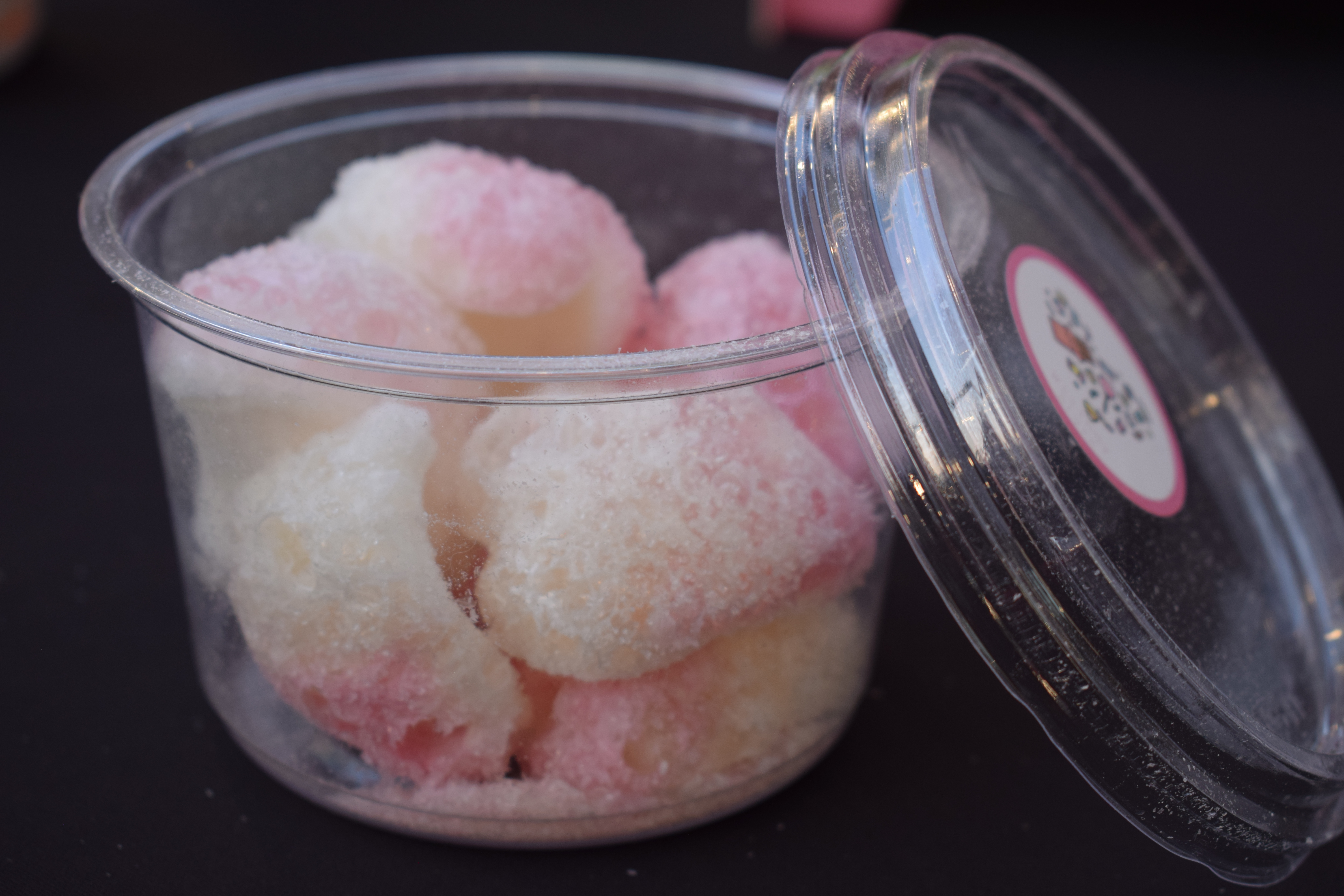 Freeze-dried strawberry candy 