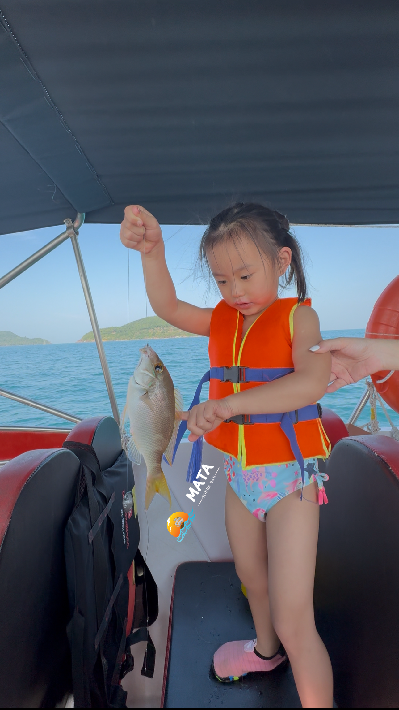 Private Family Tour for snokerling and fishing