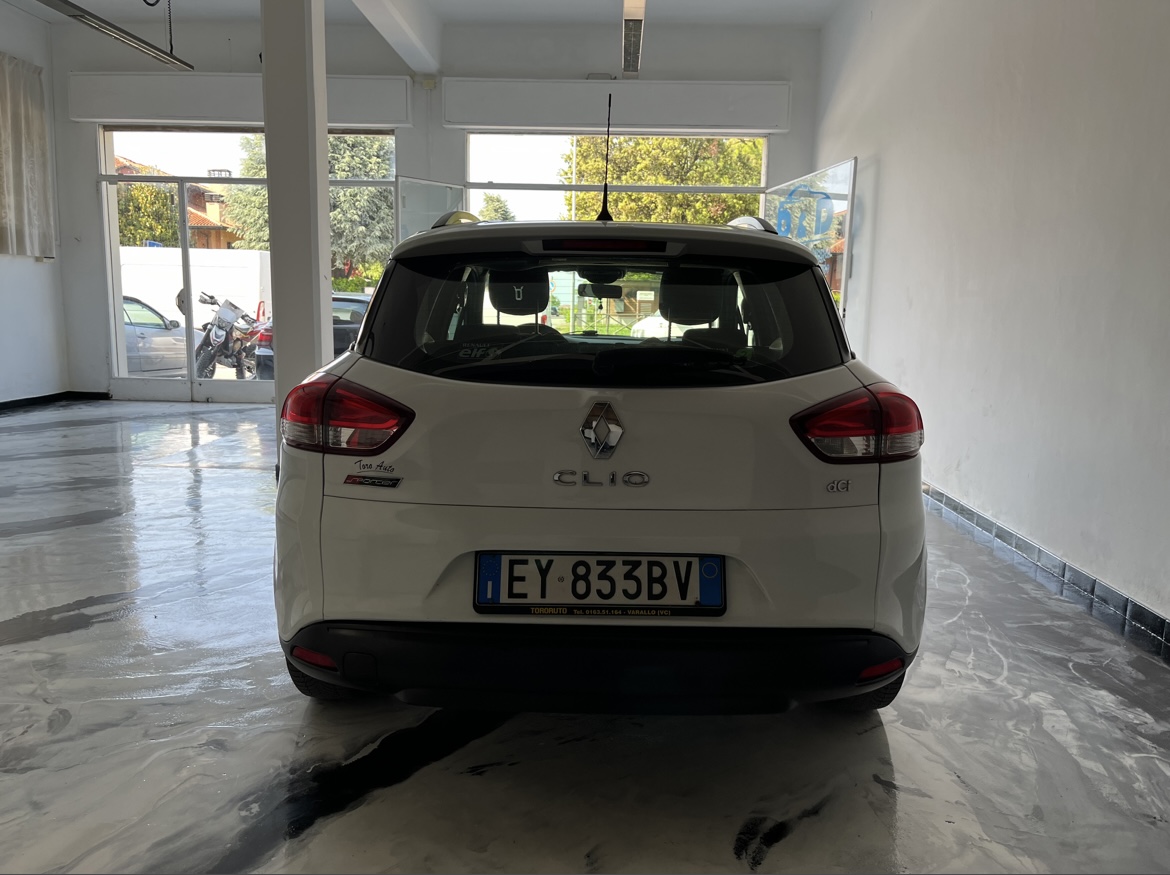 RENAULT CLIO