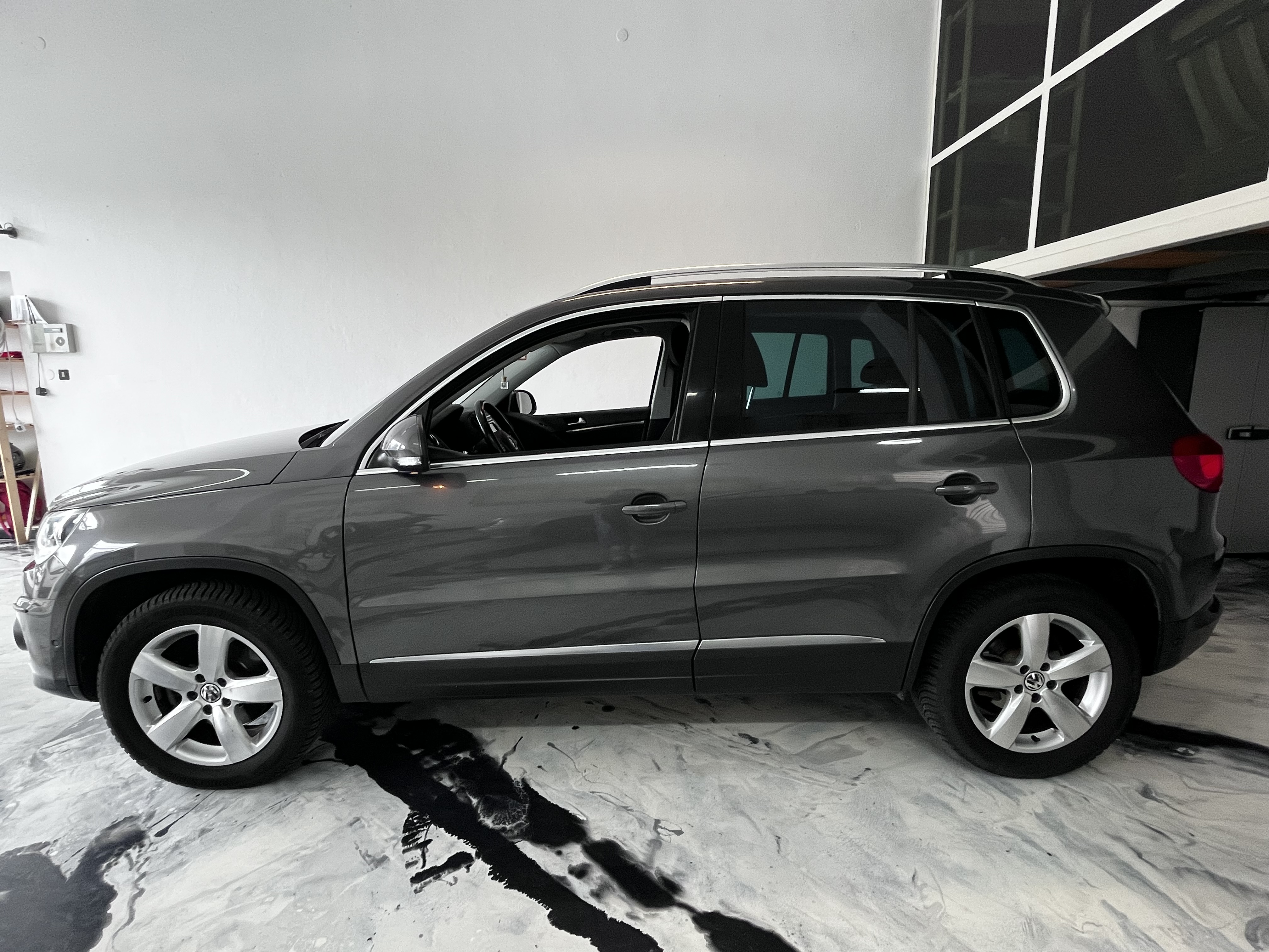 VOLKSWAGEN  TIGUAN 4 MOTION 