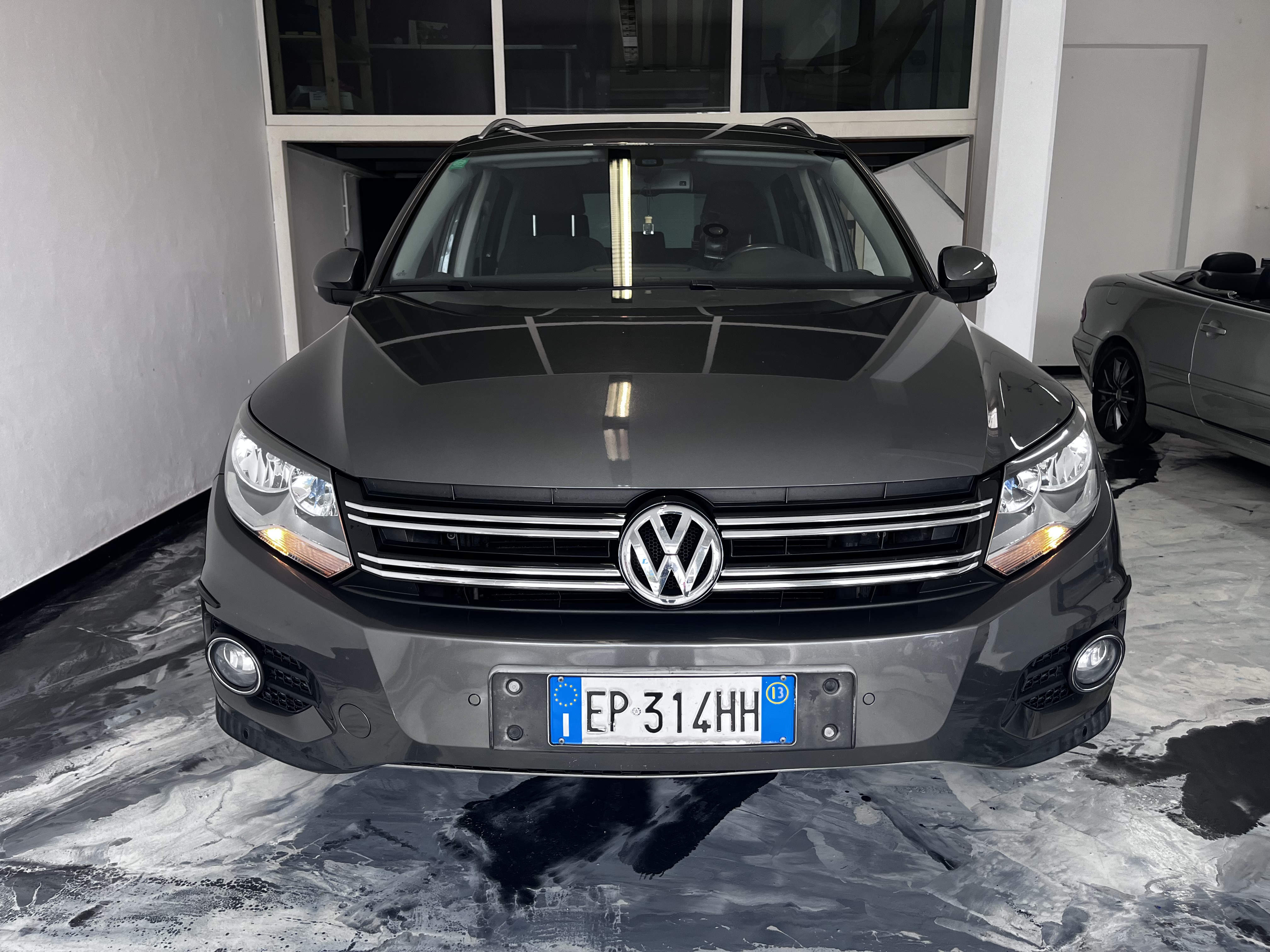 VOLKSWAGEN  TIGUAN 4 MOTION 